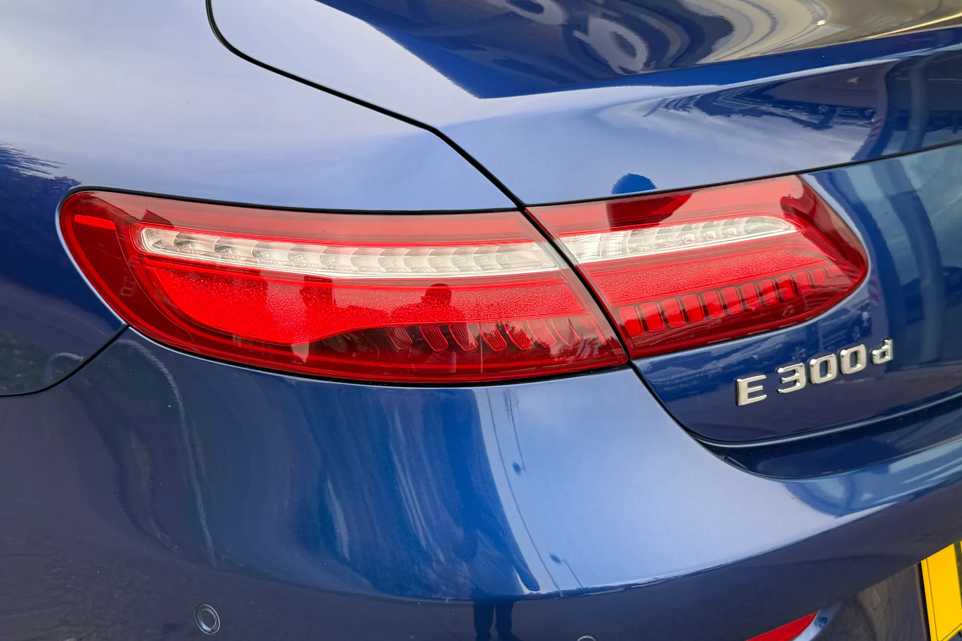 MERCEDES-BENZ E CLASS thumbnail image number 44