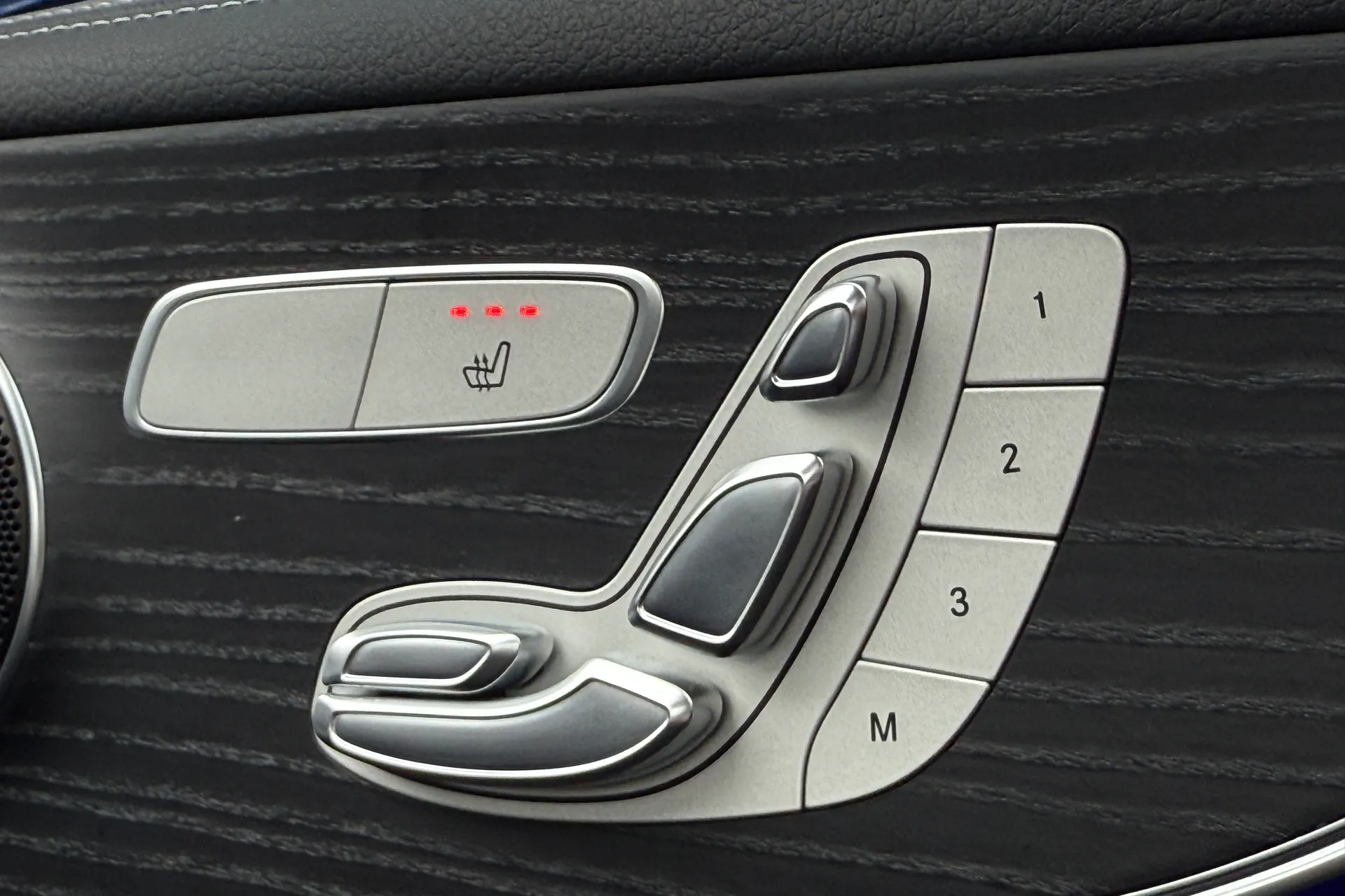 MERCEDES-BENZ E CLASS thumbnail image number 29