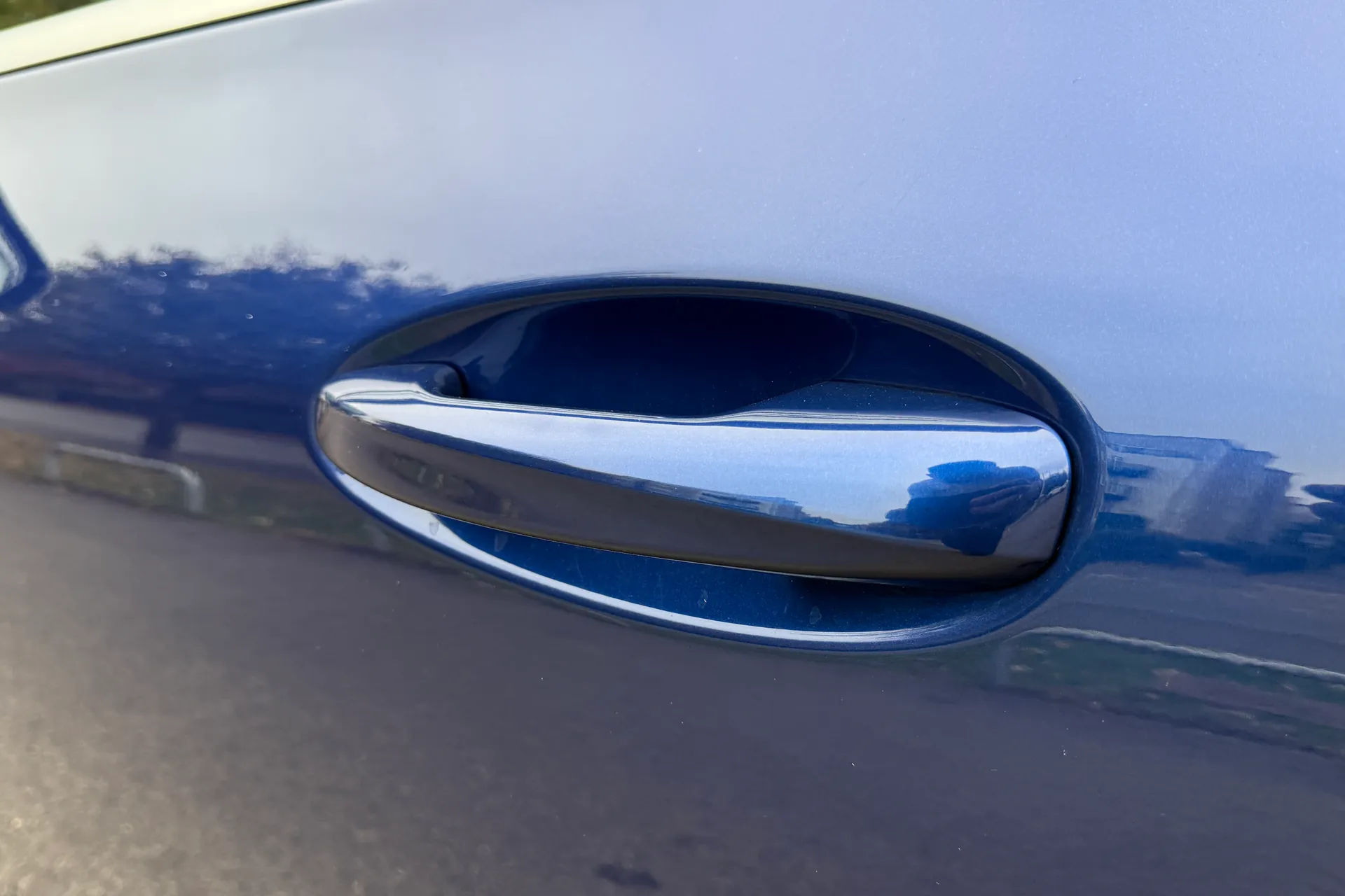 MERCEDES-BENZ E CLASS thumbnail image number 52