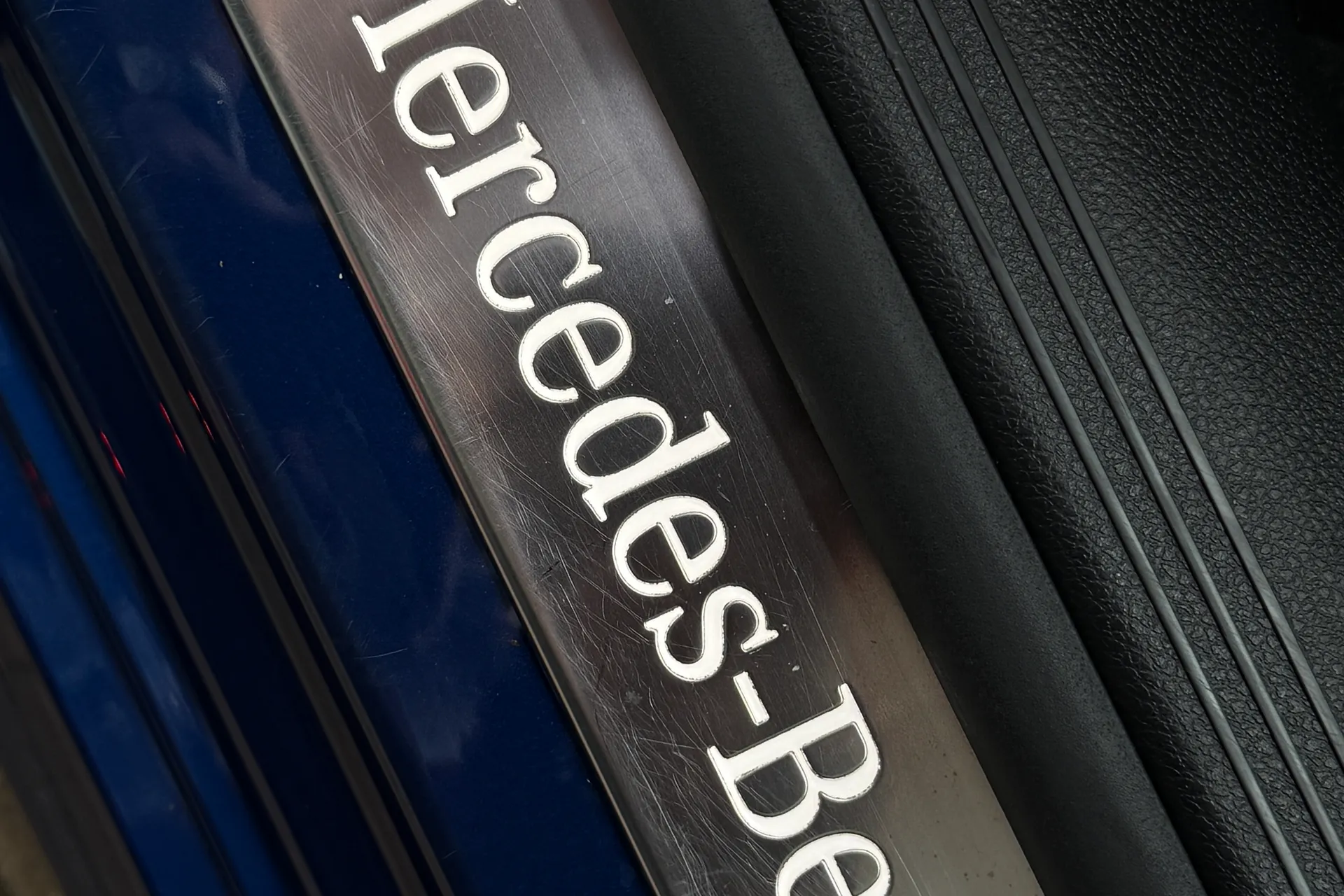 MERCEDES-BENZ E CLASS thumbnail image number 33