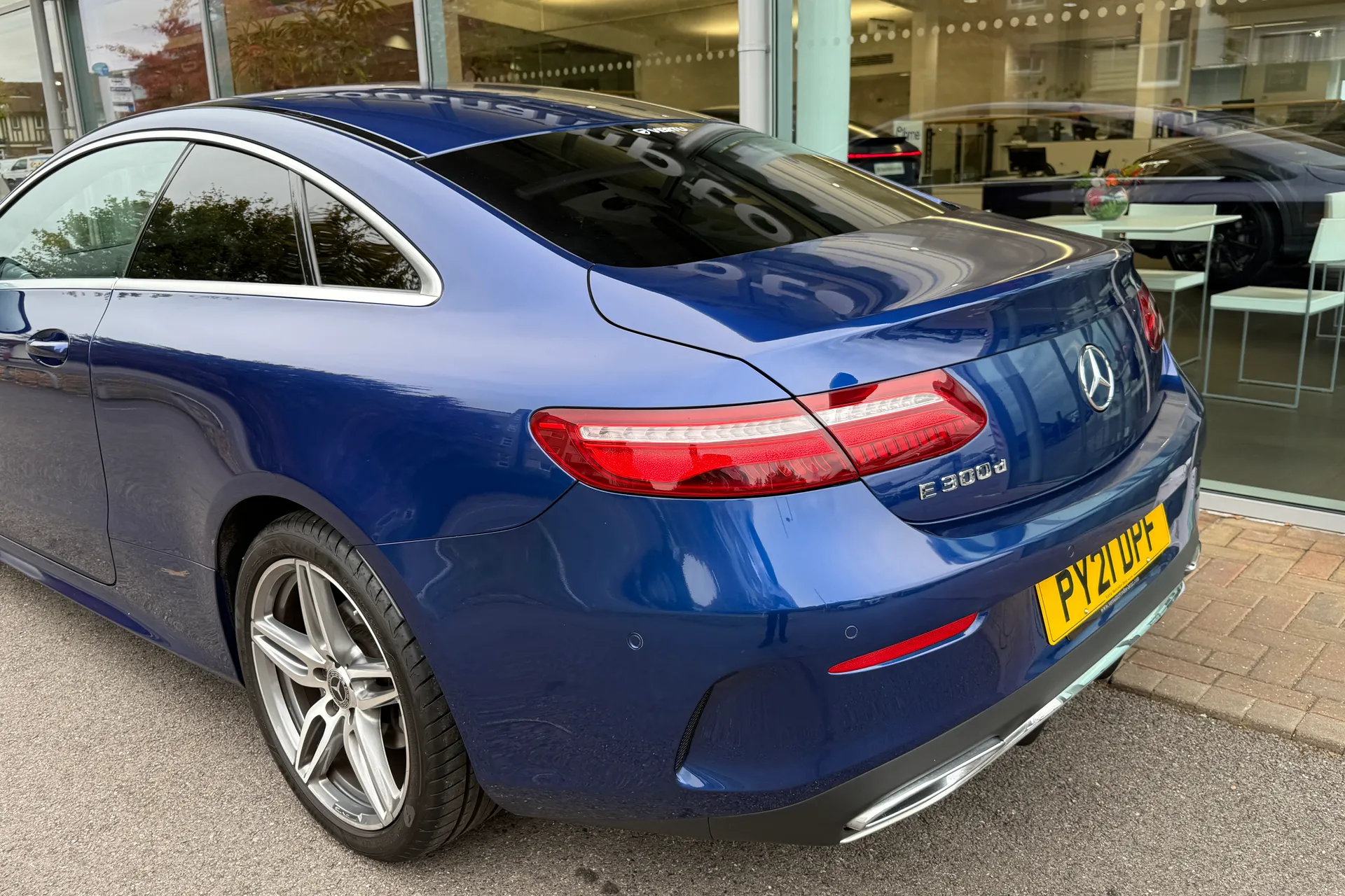 MERCEDES-BENZ E CLASS thumbnail image number 59