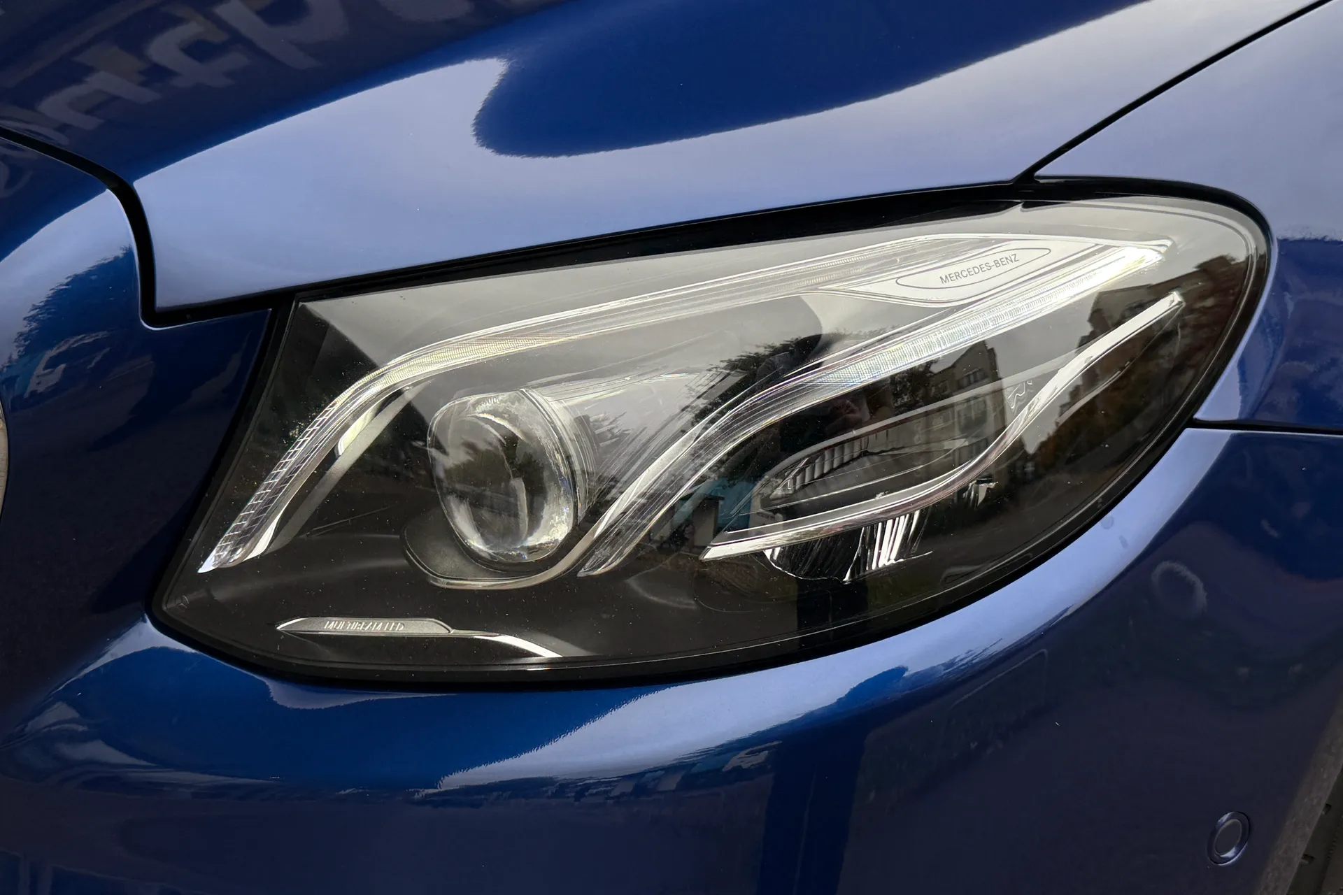 MERCEDES-BENZ E CLASS thumbnail image number 54