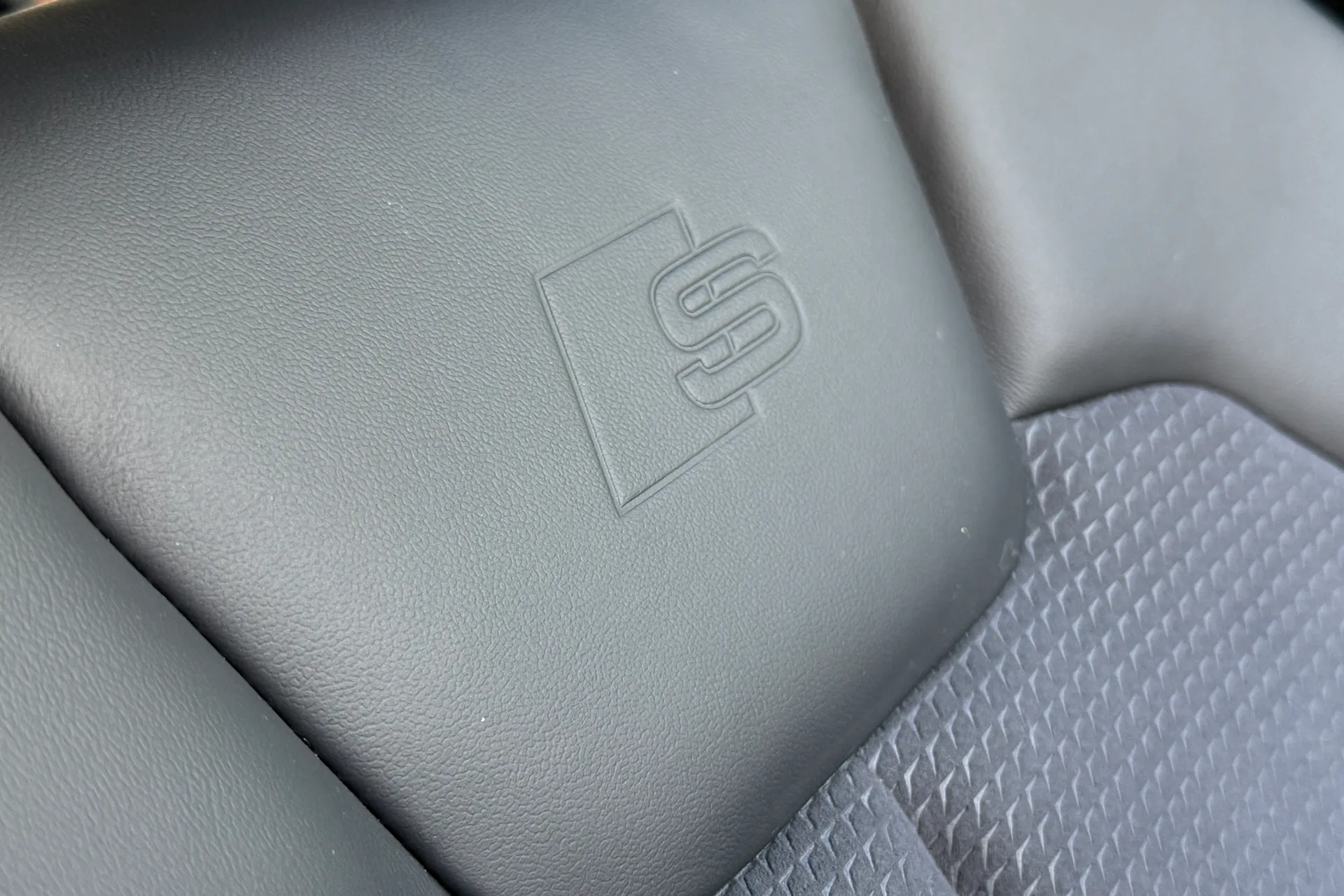 Audi Q5 thumbnail image number 29