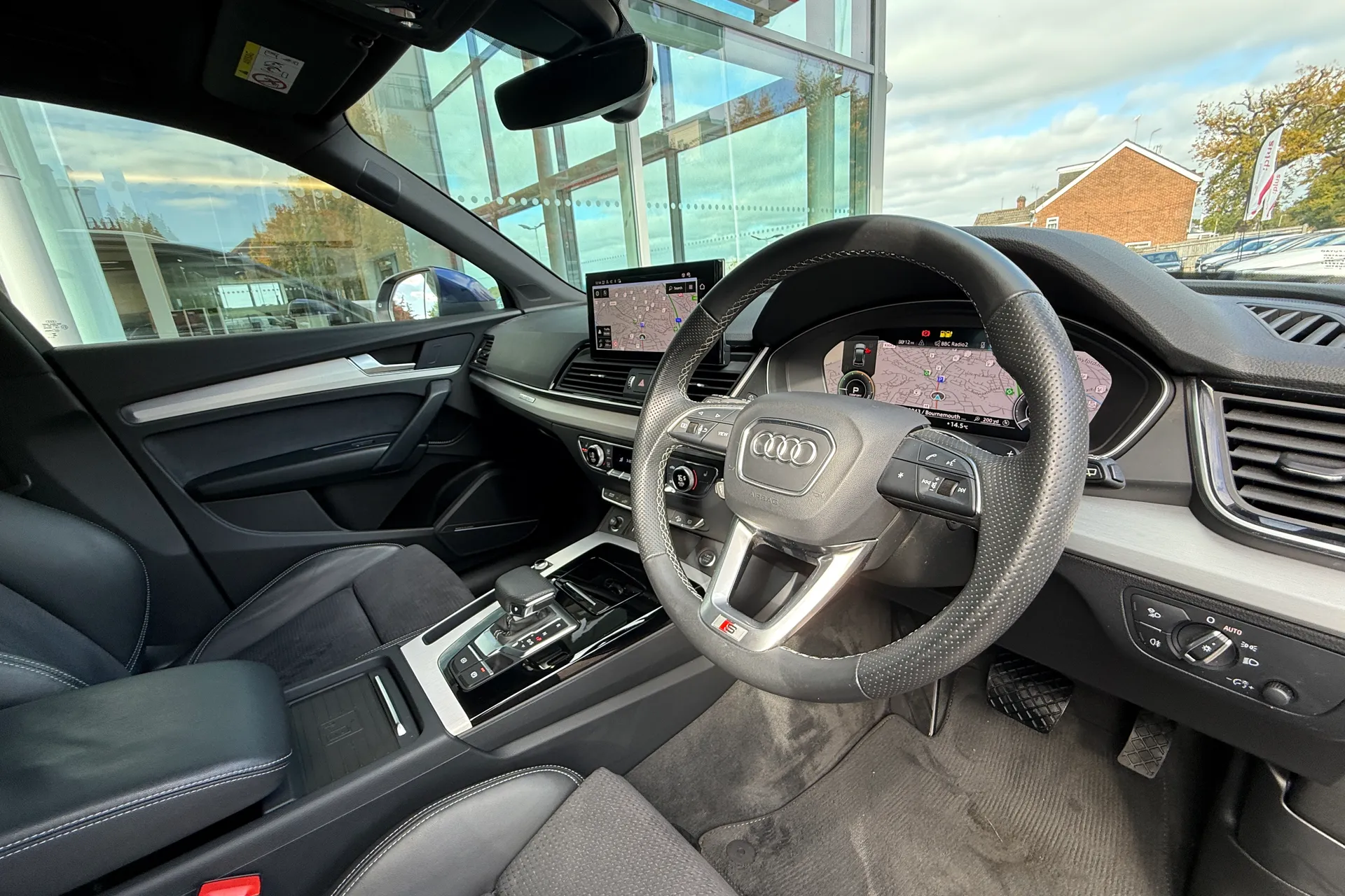 Audi Q5 thumbnail image number 6