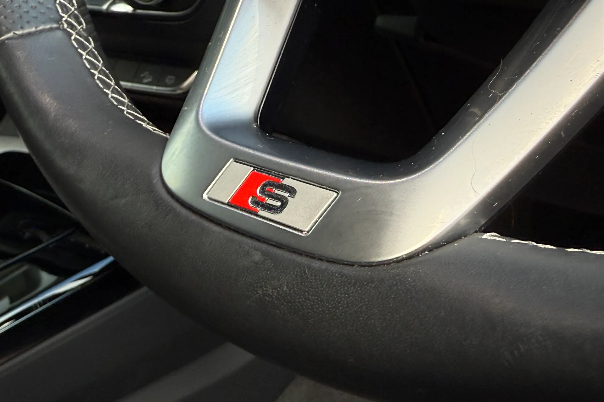 Audi Q5 thumbnail image number 61