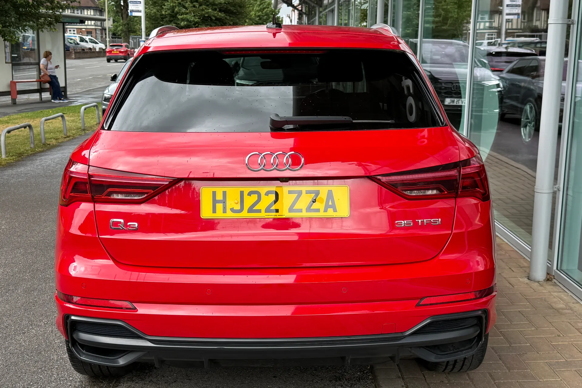Audi Q3 thumbnail image number 24