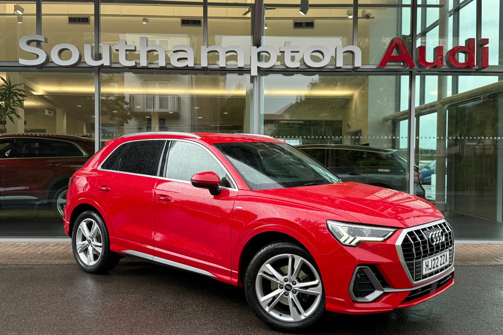 Audi Q3 thumbnail image number 56