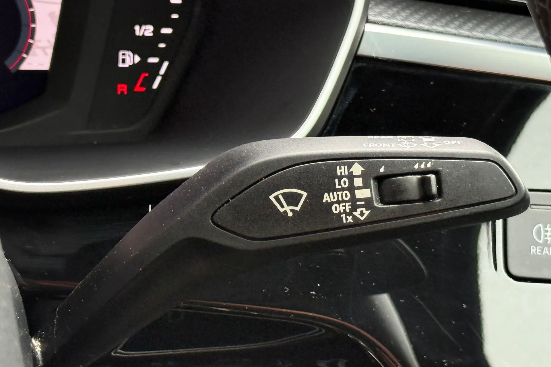 Audi Q3 thumbnail image number 48