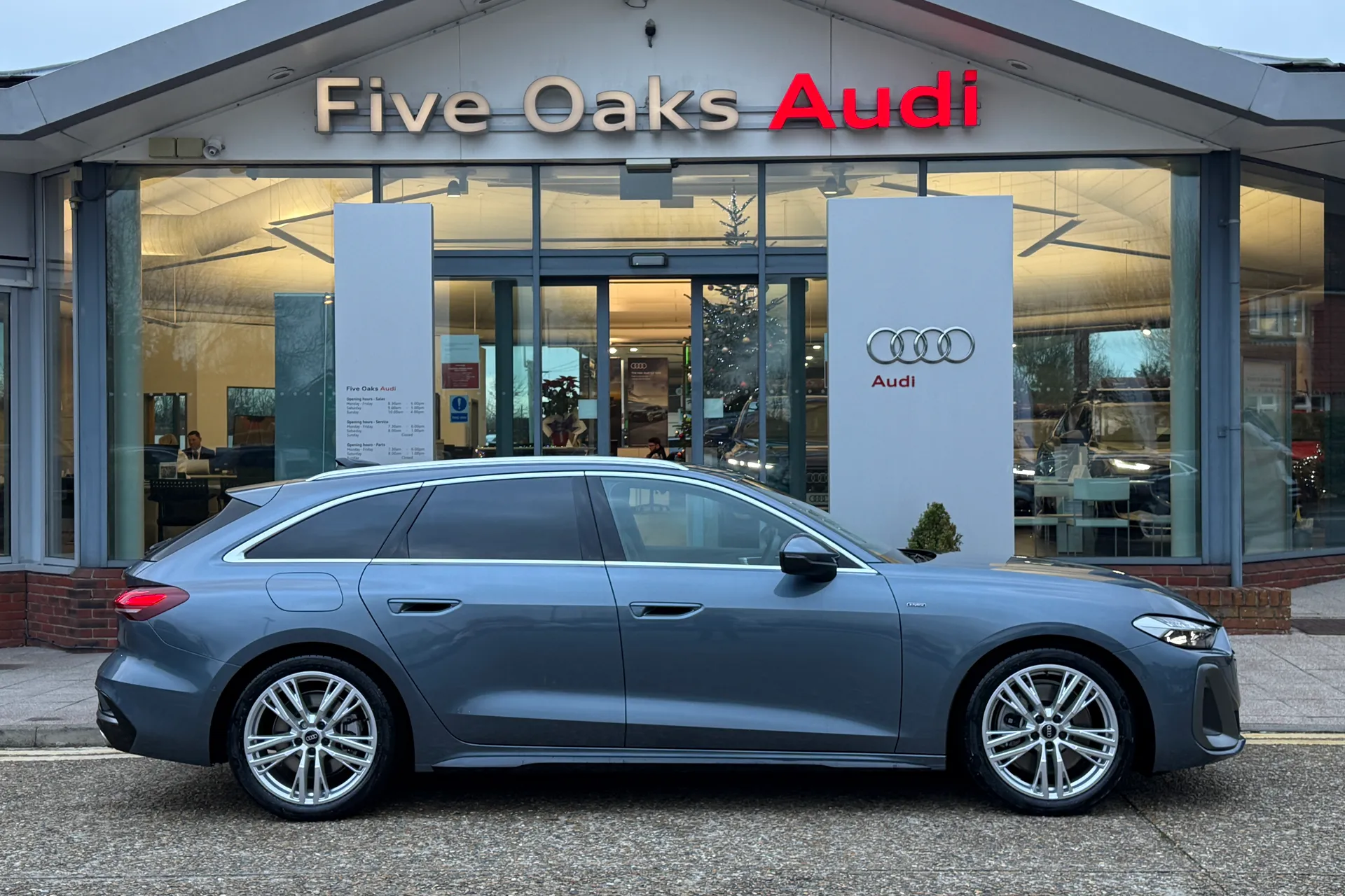 Audi A5 thumbnail image number 2