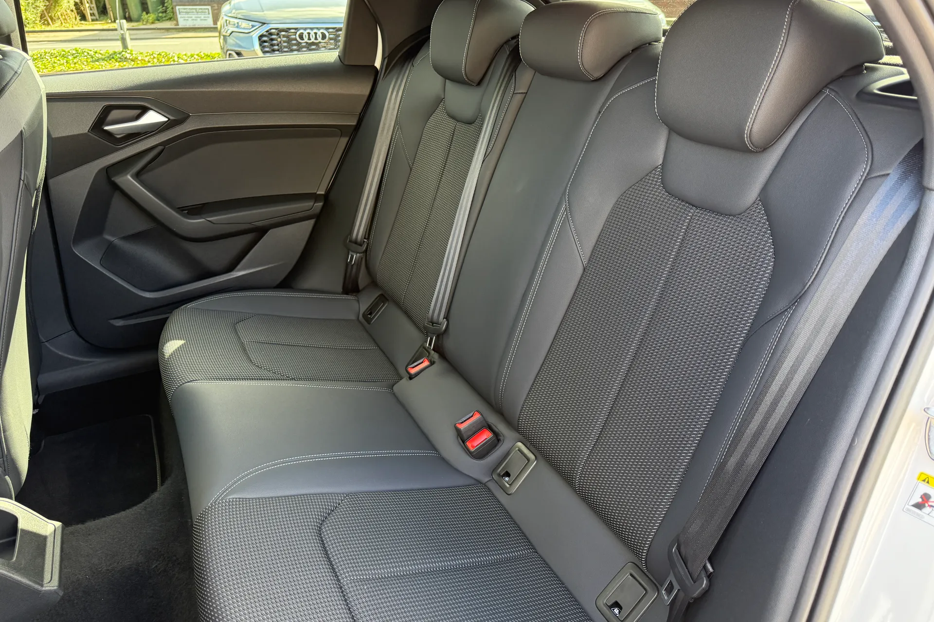 Audi A1 thumbnail image number 37