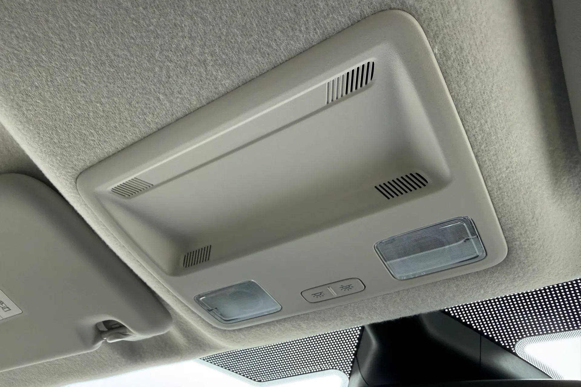 FORD FIESTA TITANIUM TURBO MHE thumbnail image number 20