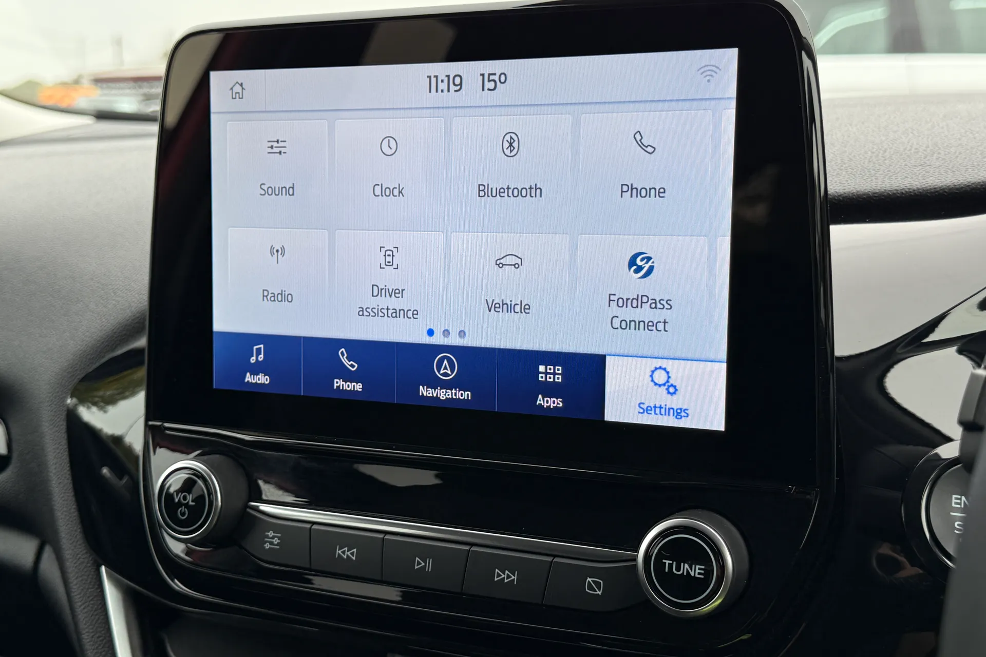 FORD FIESTA TITANIUM TURBO MHE thumbnail image number 13