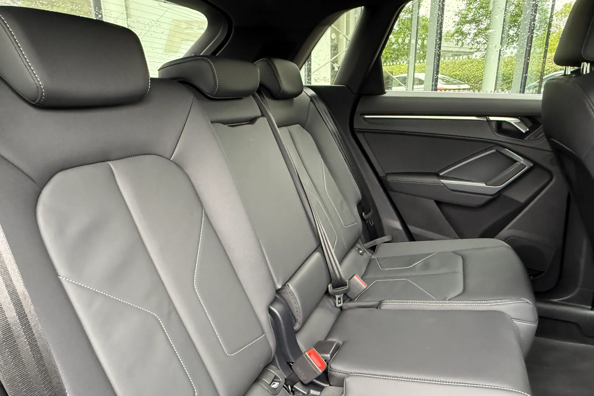 Audi Q3 thumbnail image number 43