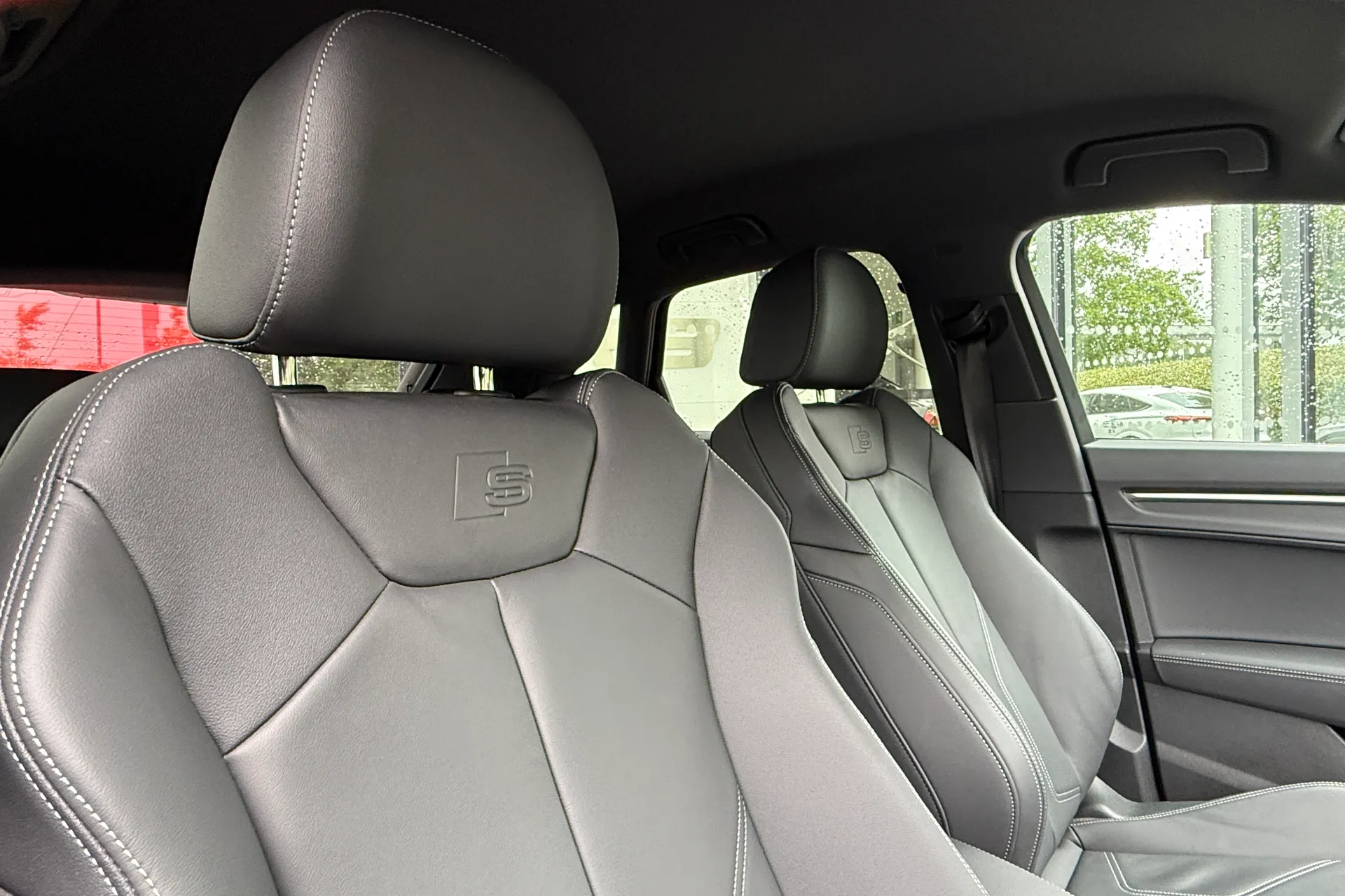Audi Q3 thumbnail image number 33
