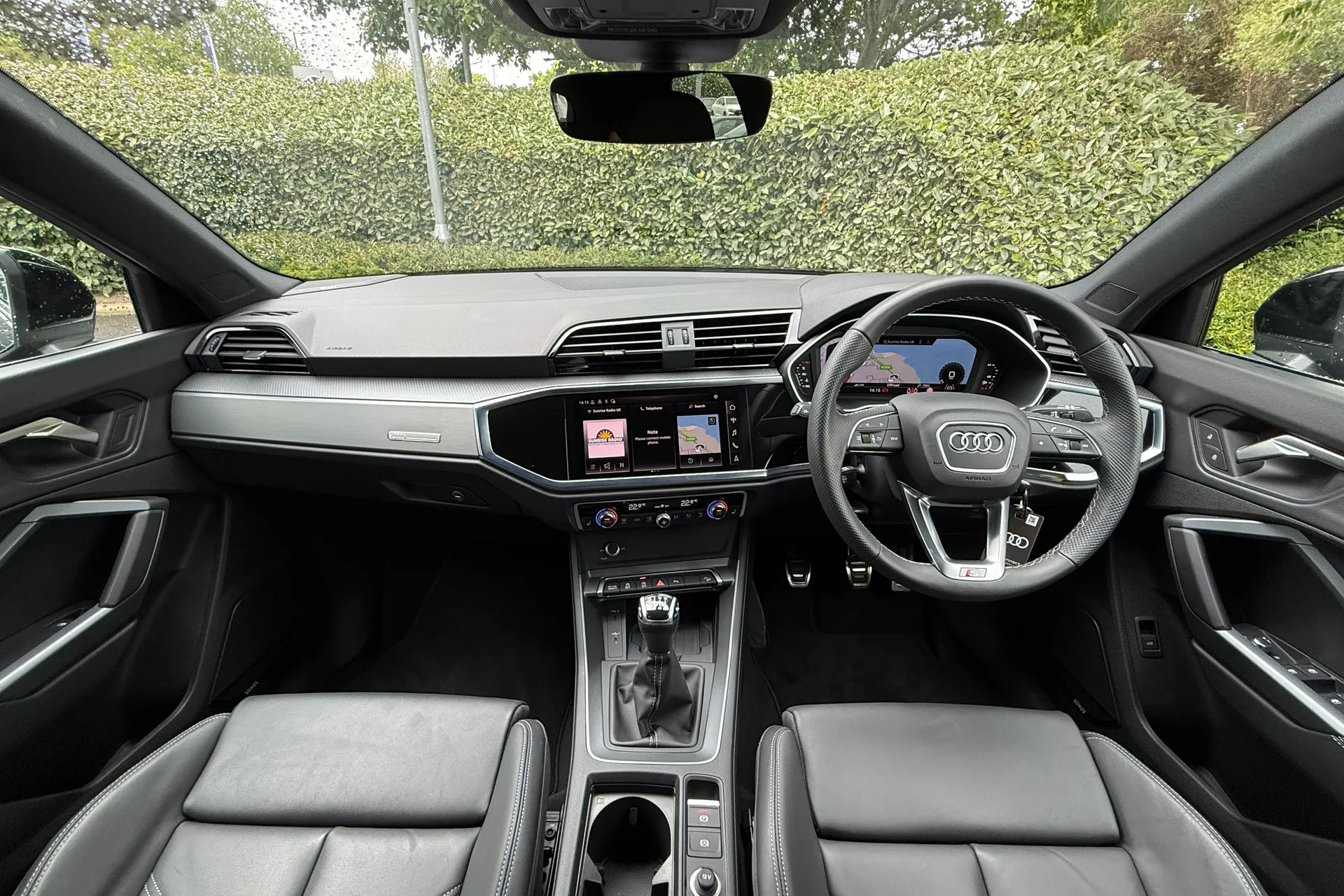 Audi Q3 thumbnail image number 5