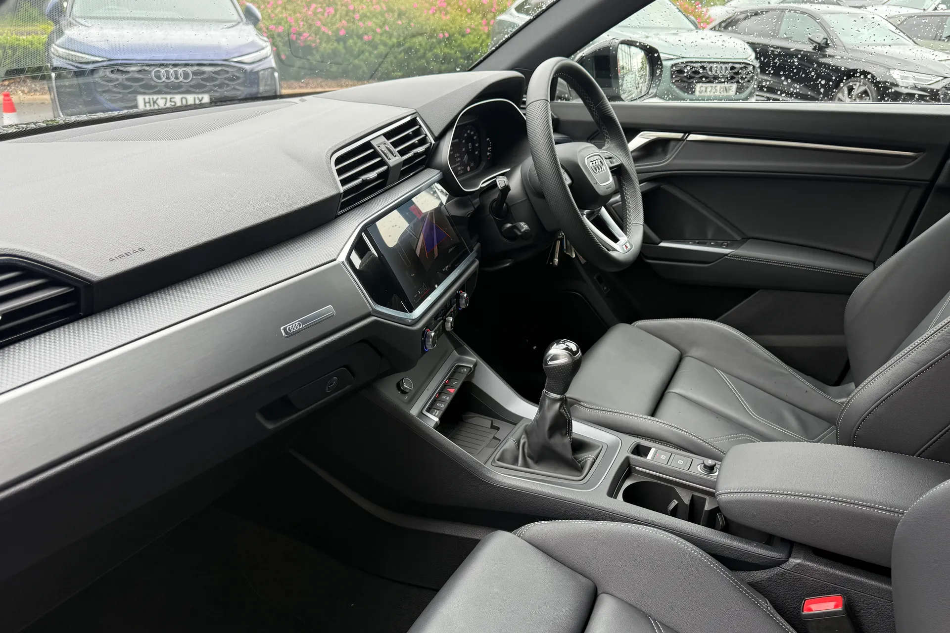 Audi Q3 thumbnail image number 47