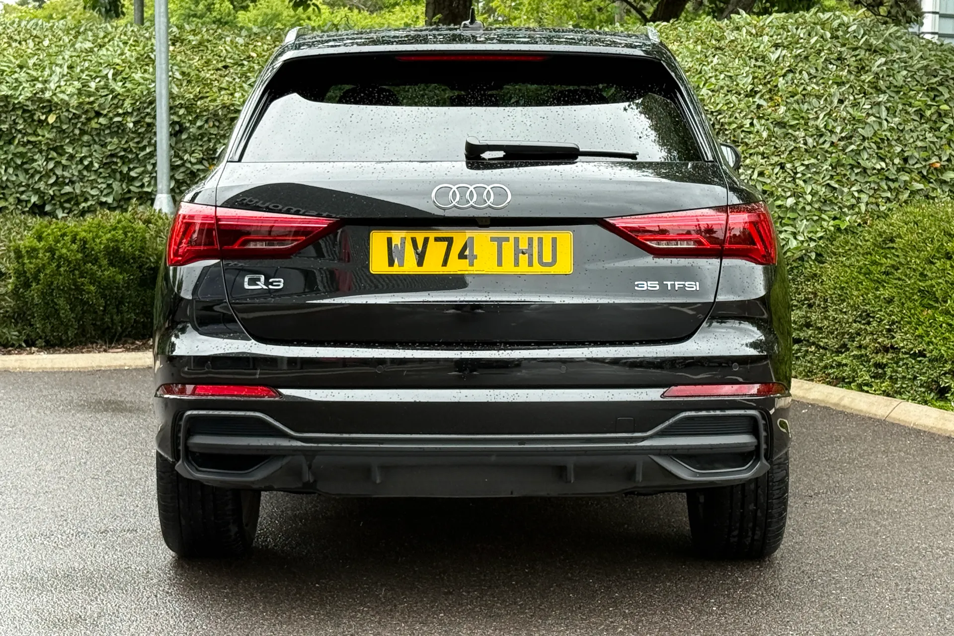 Audi Q3 thumbnail image number 10