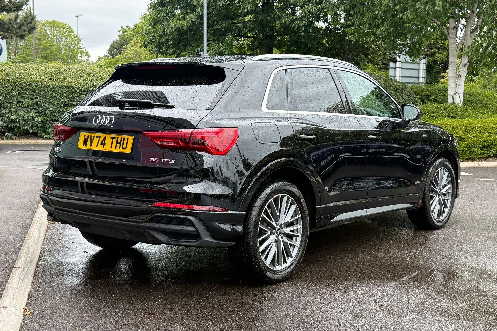 Audi Q3 thumbnail image number 31