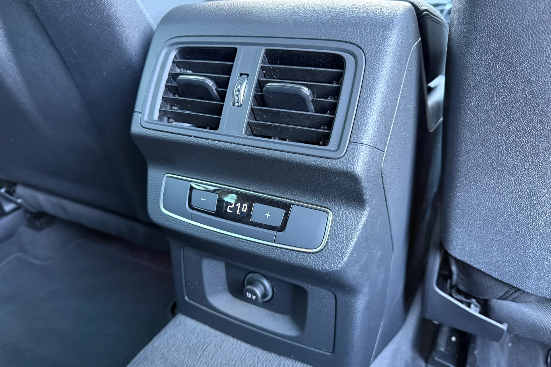 Audi Q5 thumbnail image number 36