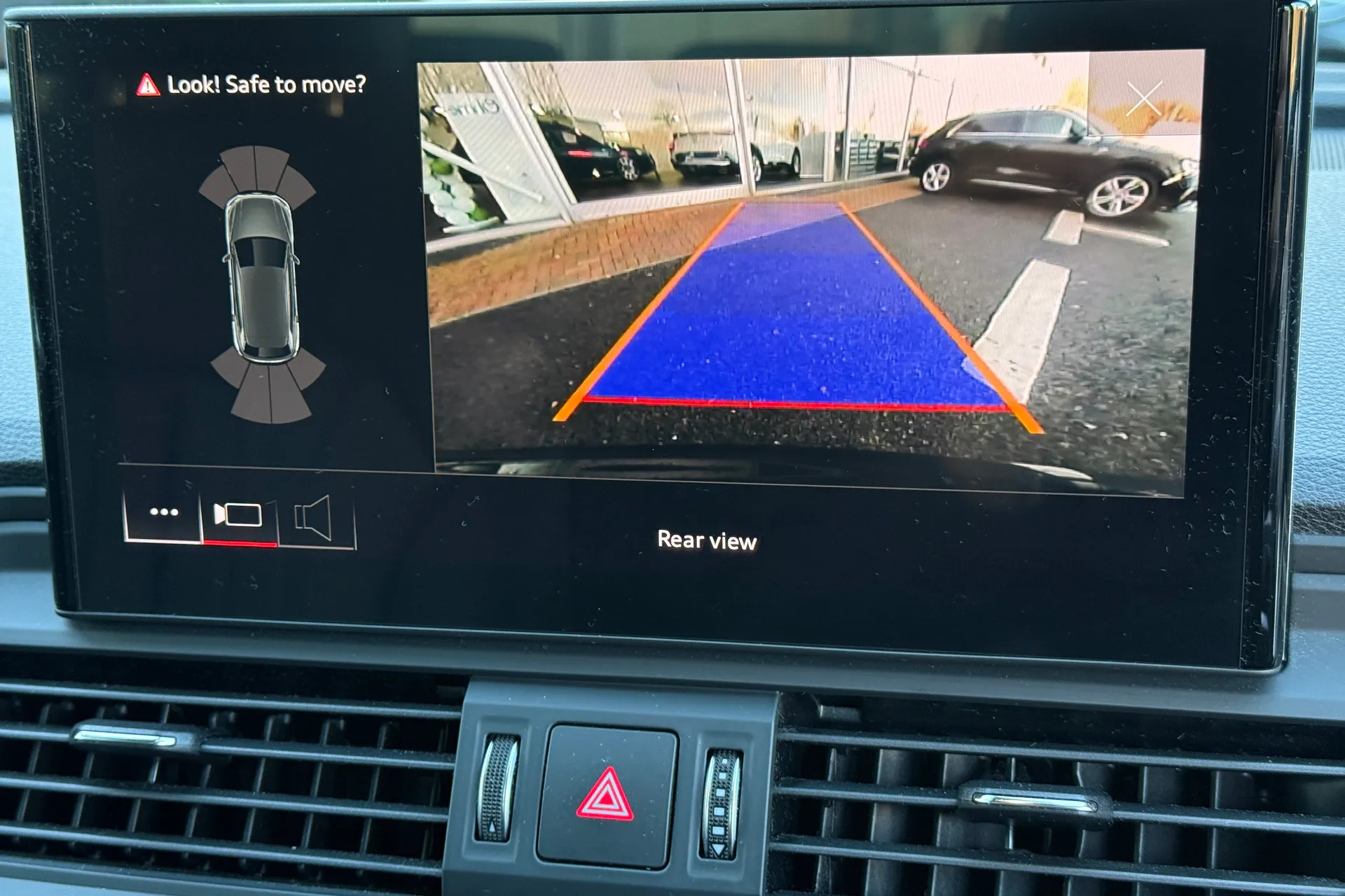 Audi Q5 thumbnail image number 4