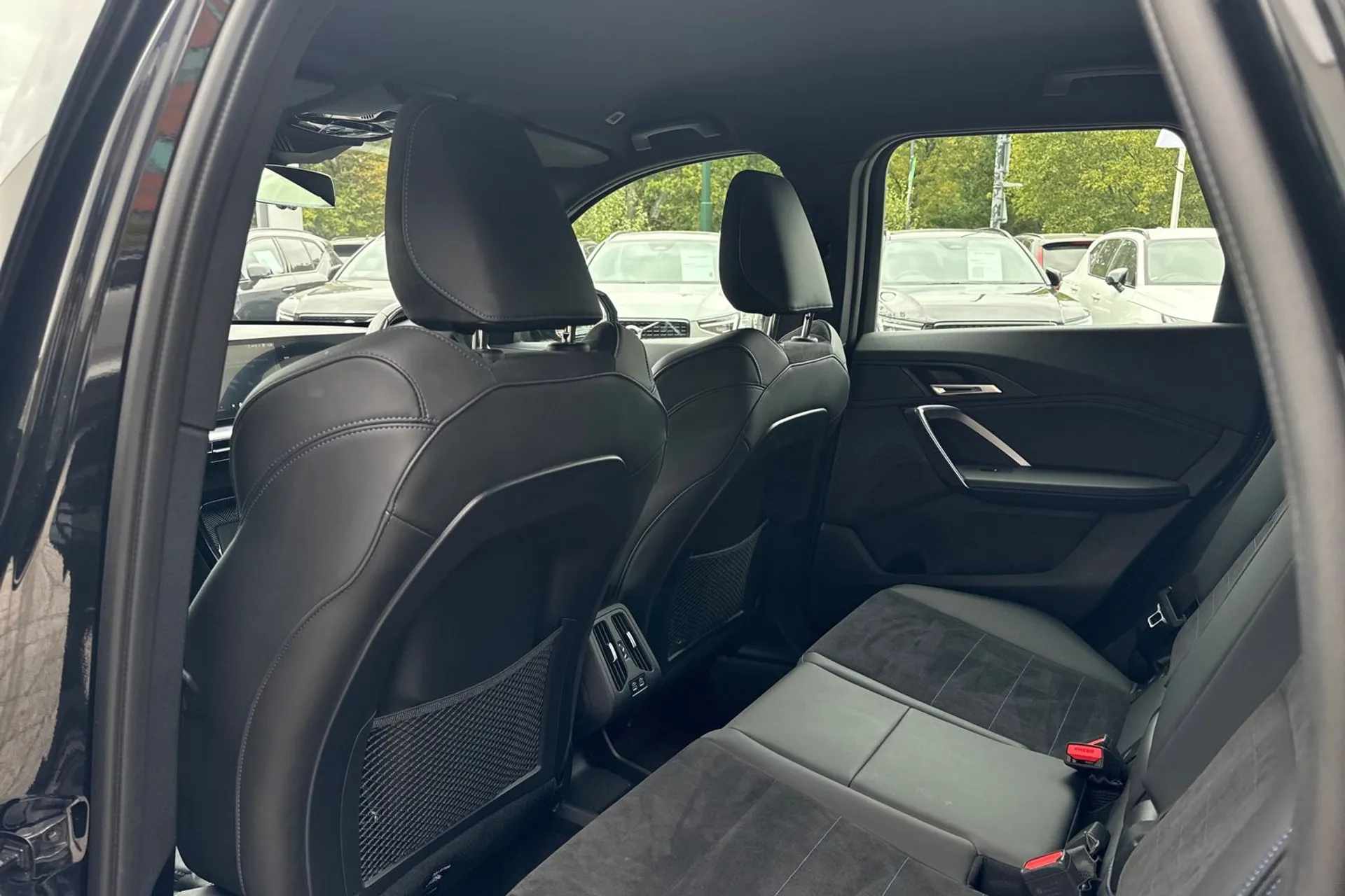 BMW X1 thumbnail image number 30