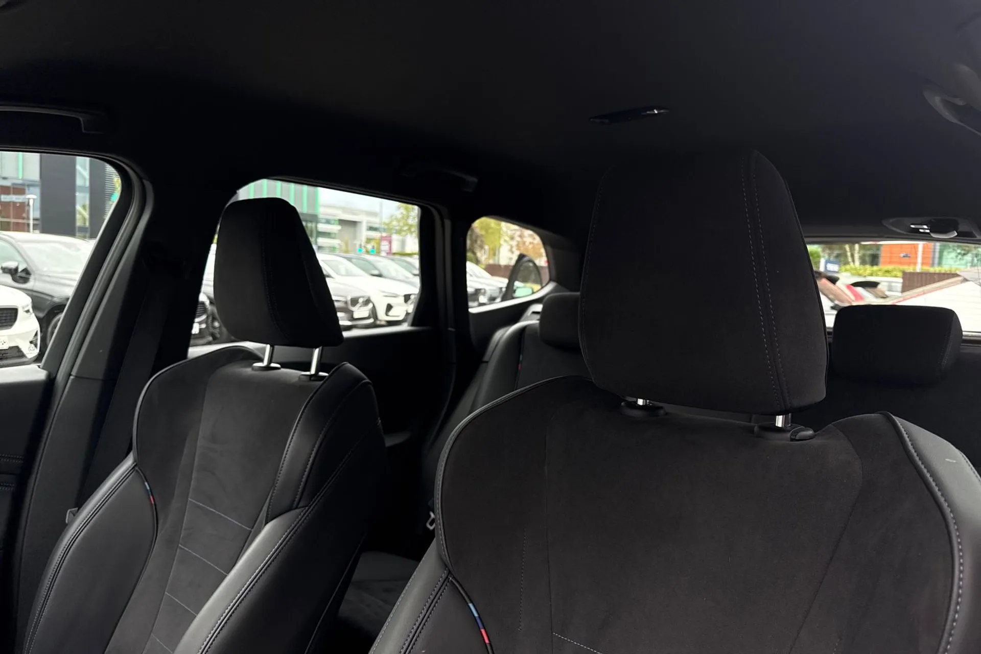 BMW X1 thumbnail image number 28