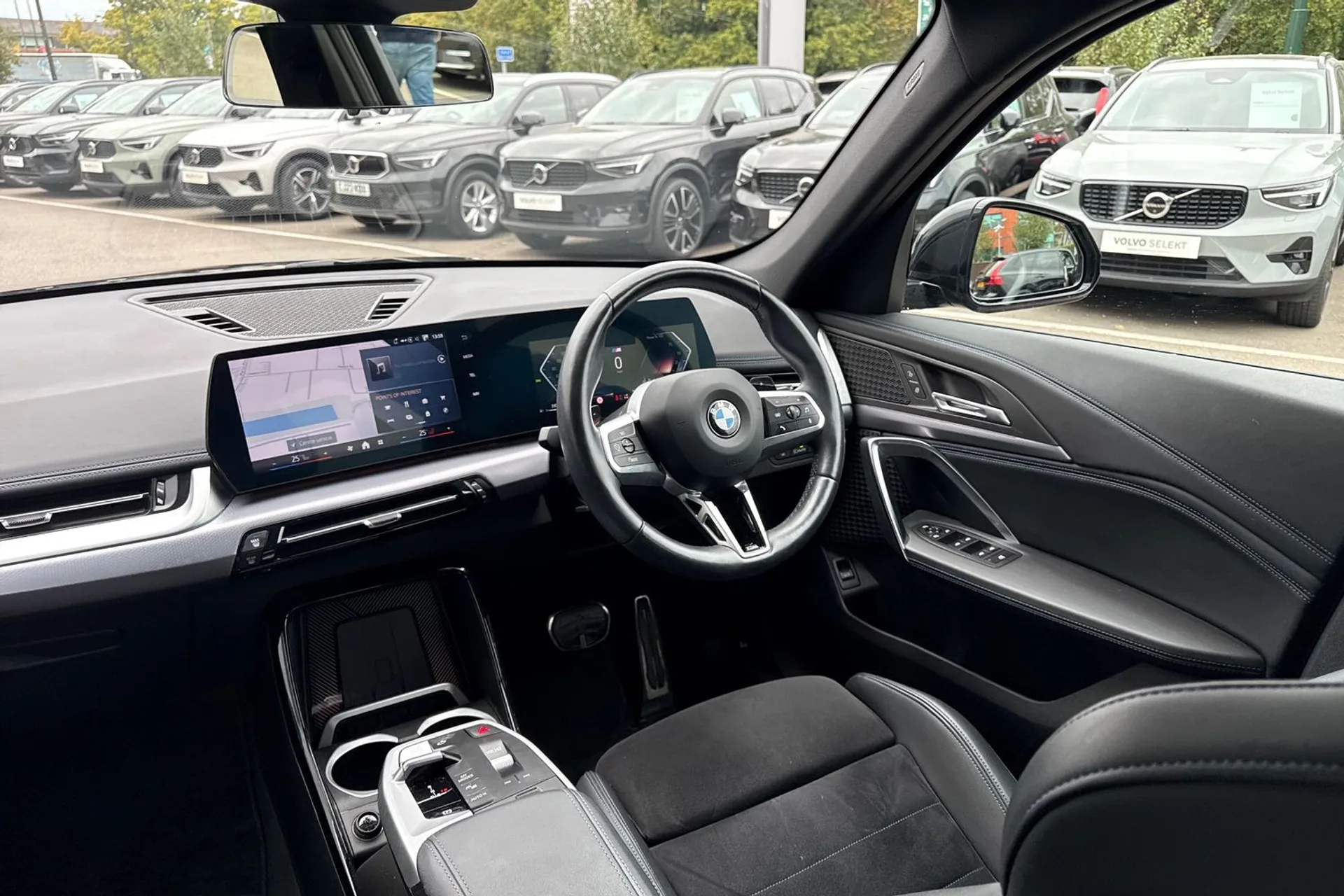 BMW X1 thumbnail image number 32