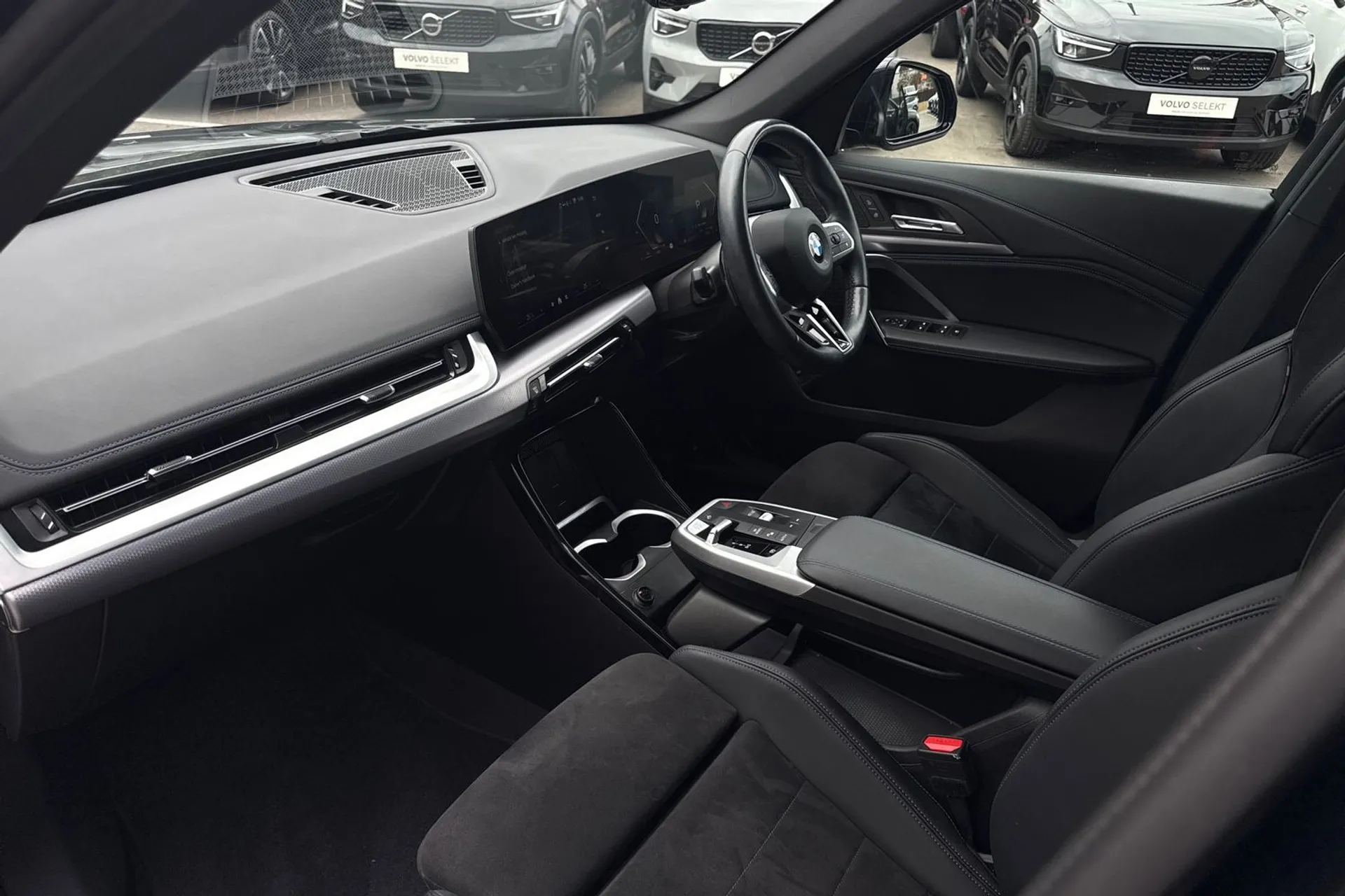 BMW X1 thumbnail image number 26