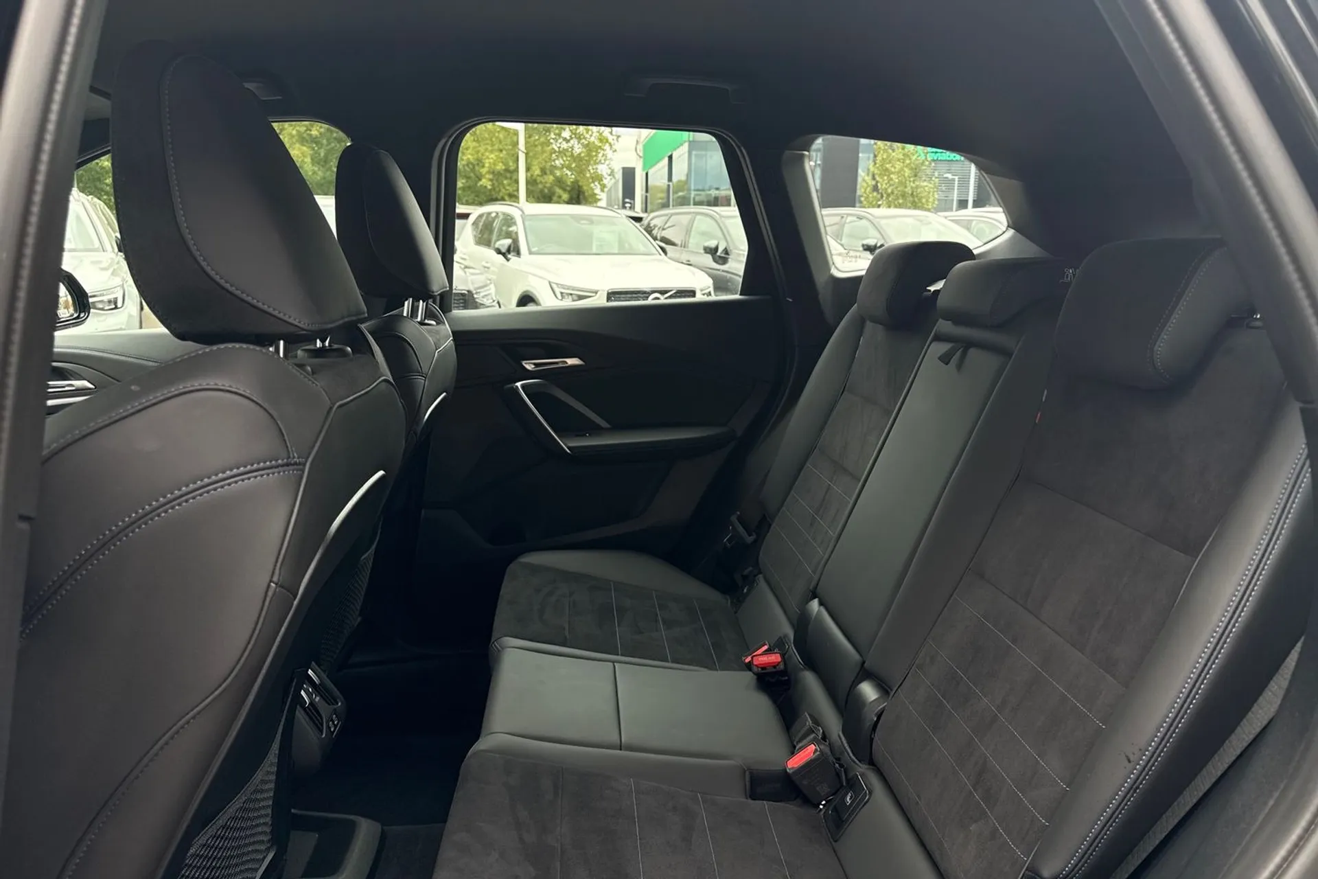 BMW X1 thumbnail image number 29