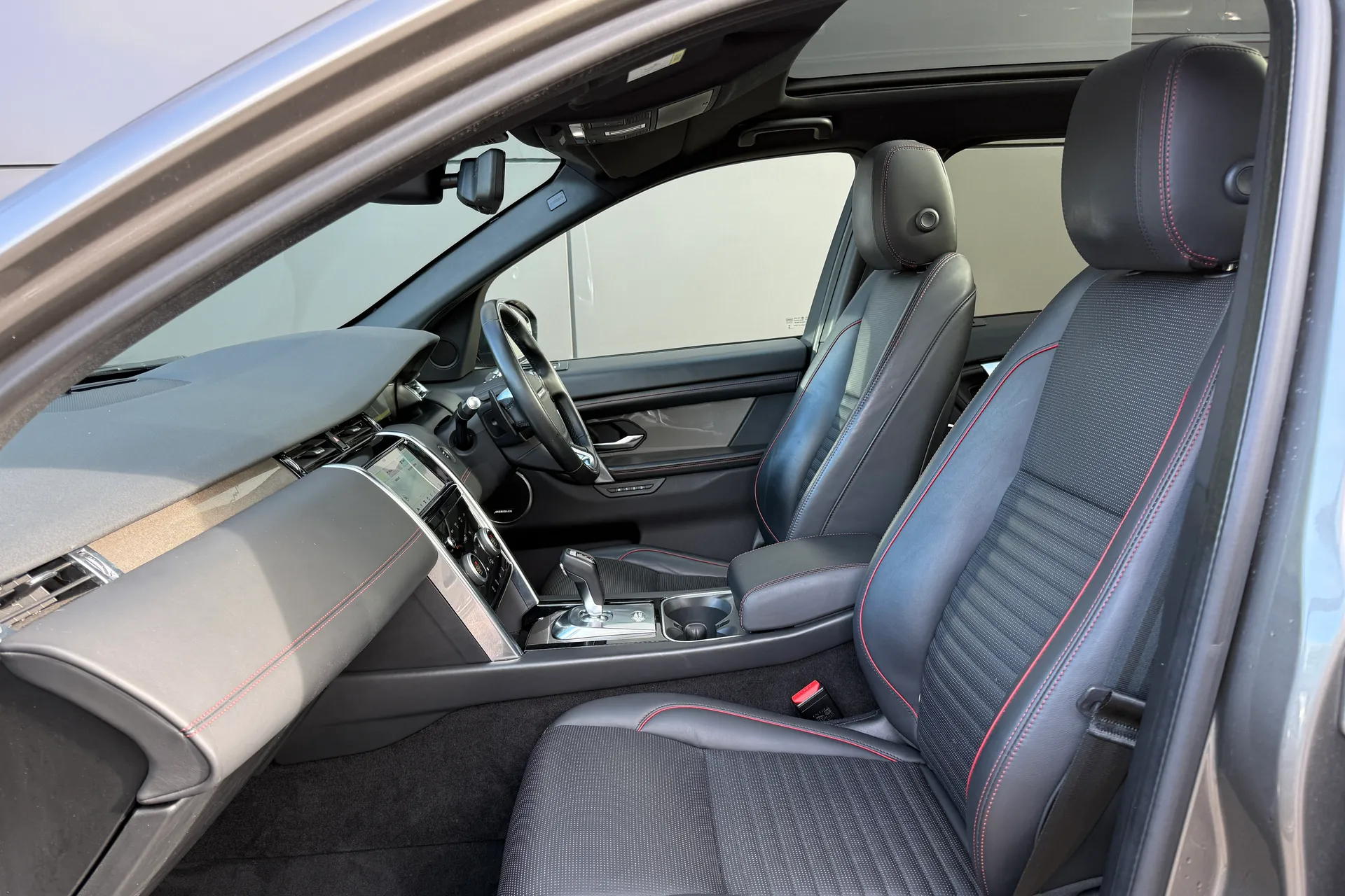 LAND ROVER DISCOVERY SPORT thumbnail image number 45