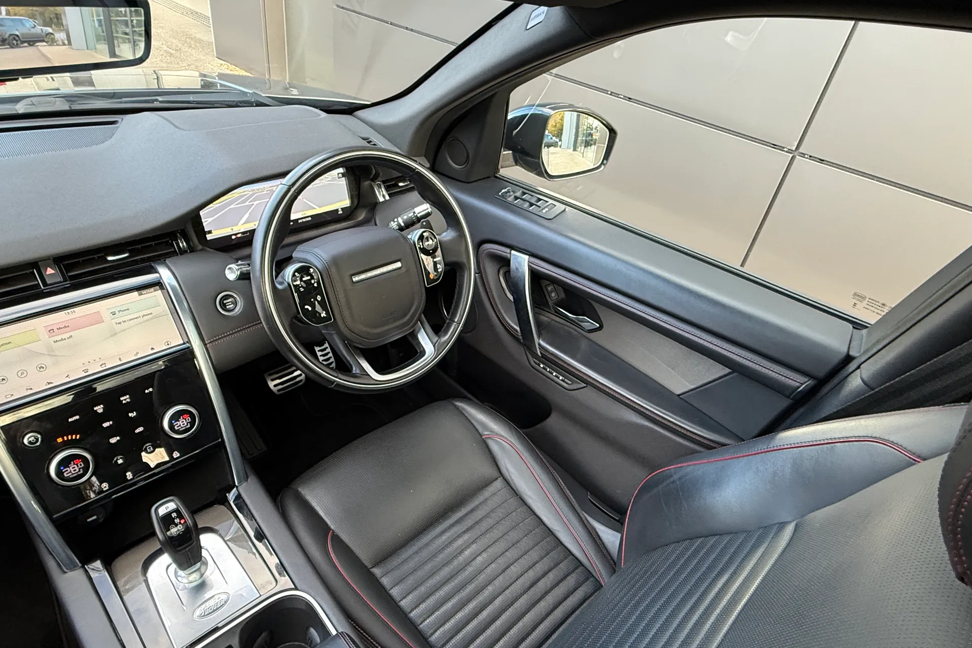 LAND ROVER DISCOVERY SPORT thumbnail image number 29