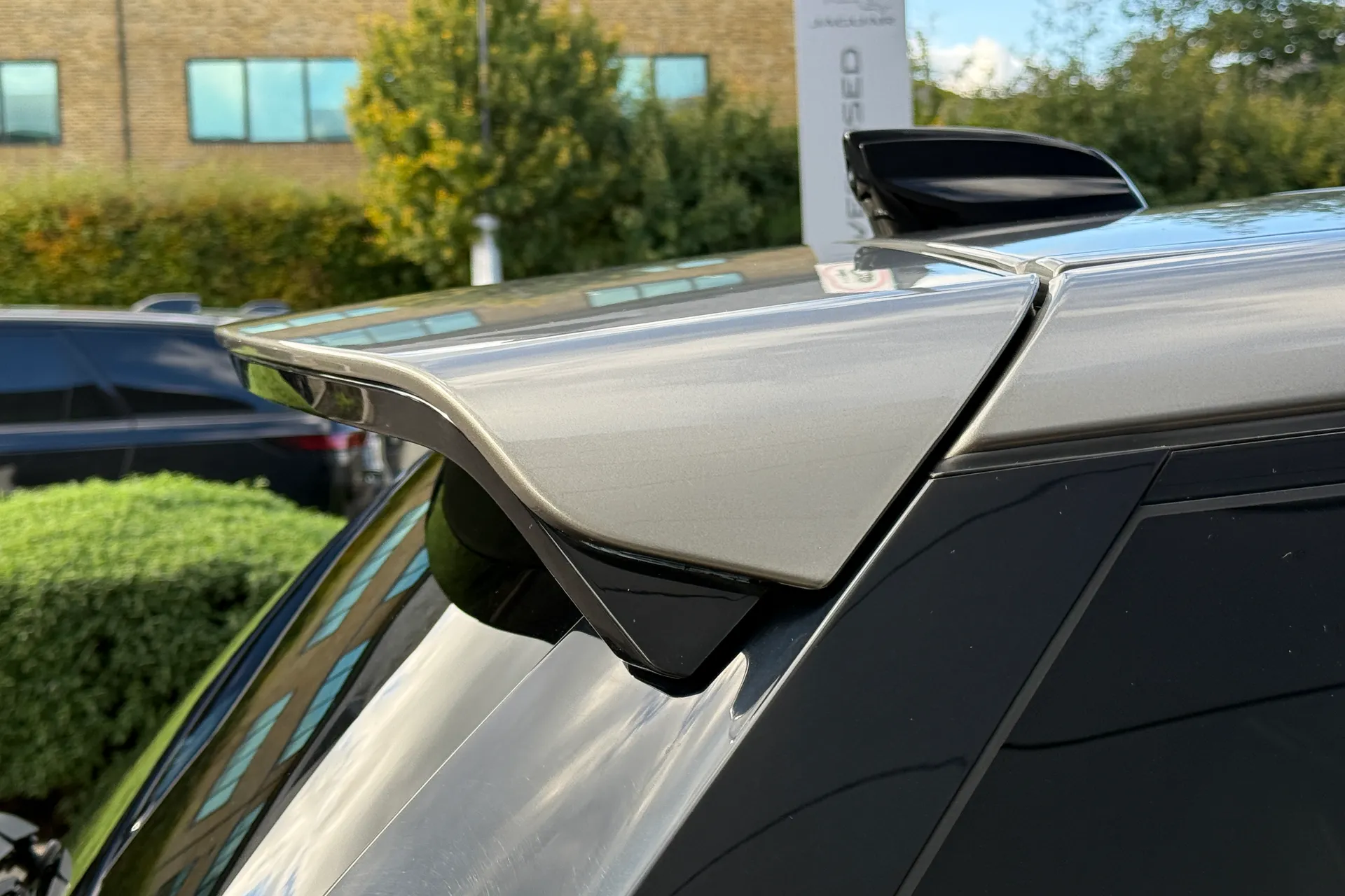 LAND ROVER DISCOVERY SPORT thumbnail image number 10