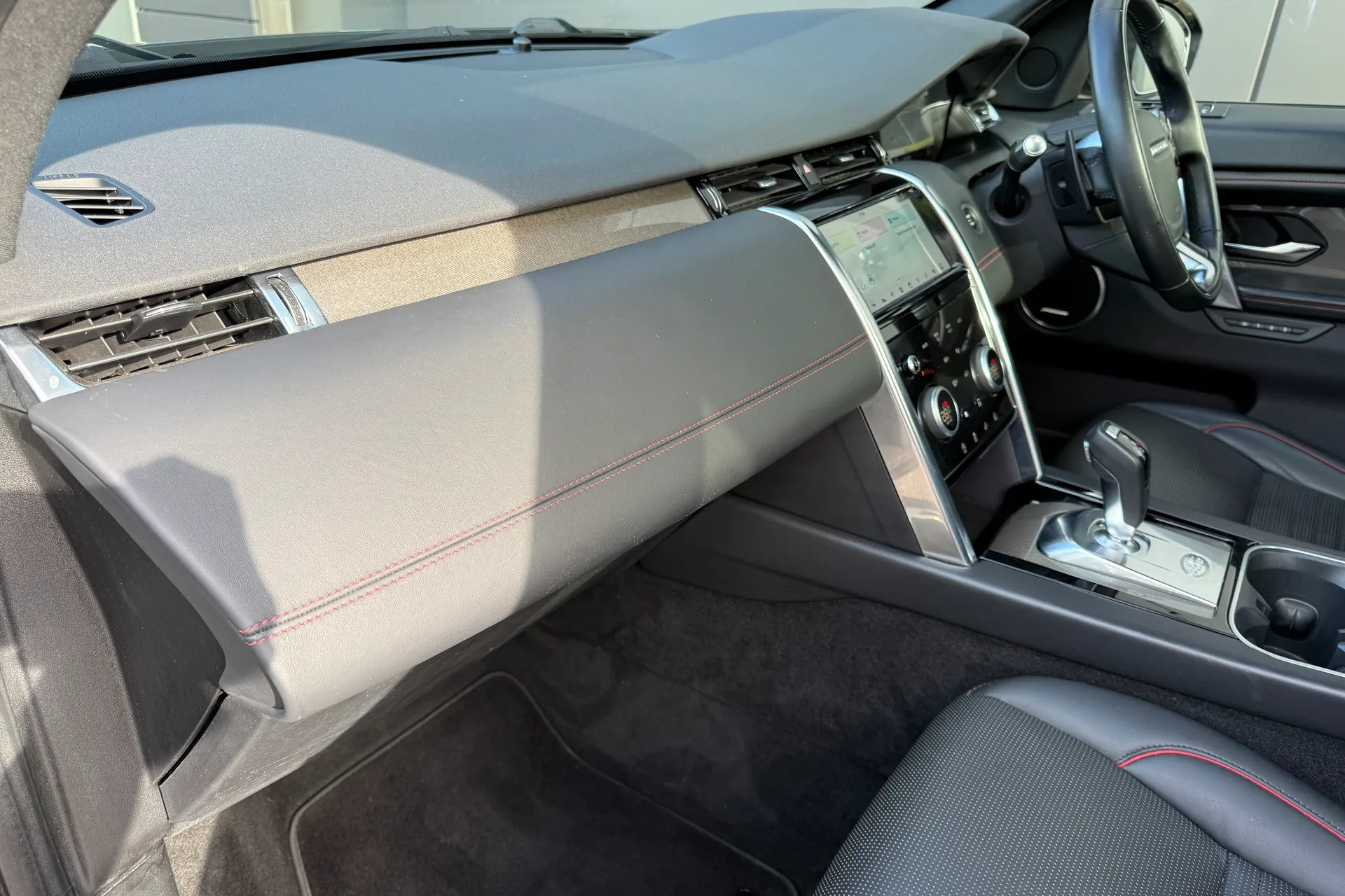 LAND ROVER DISCOVERY SPORT thumbnail image number 44