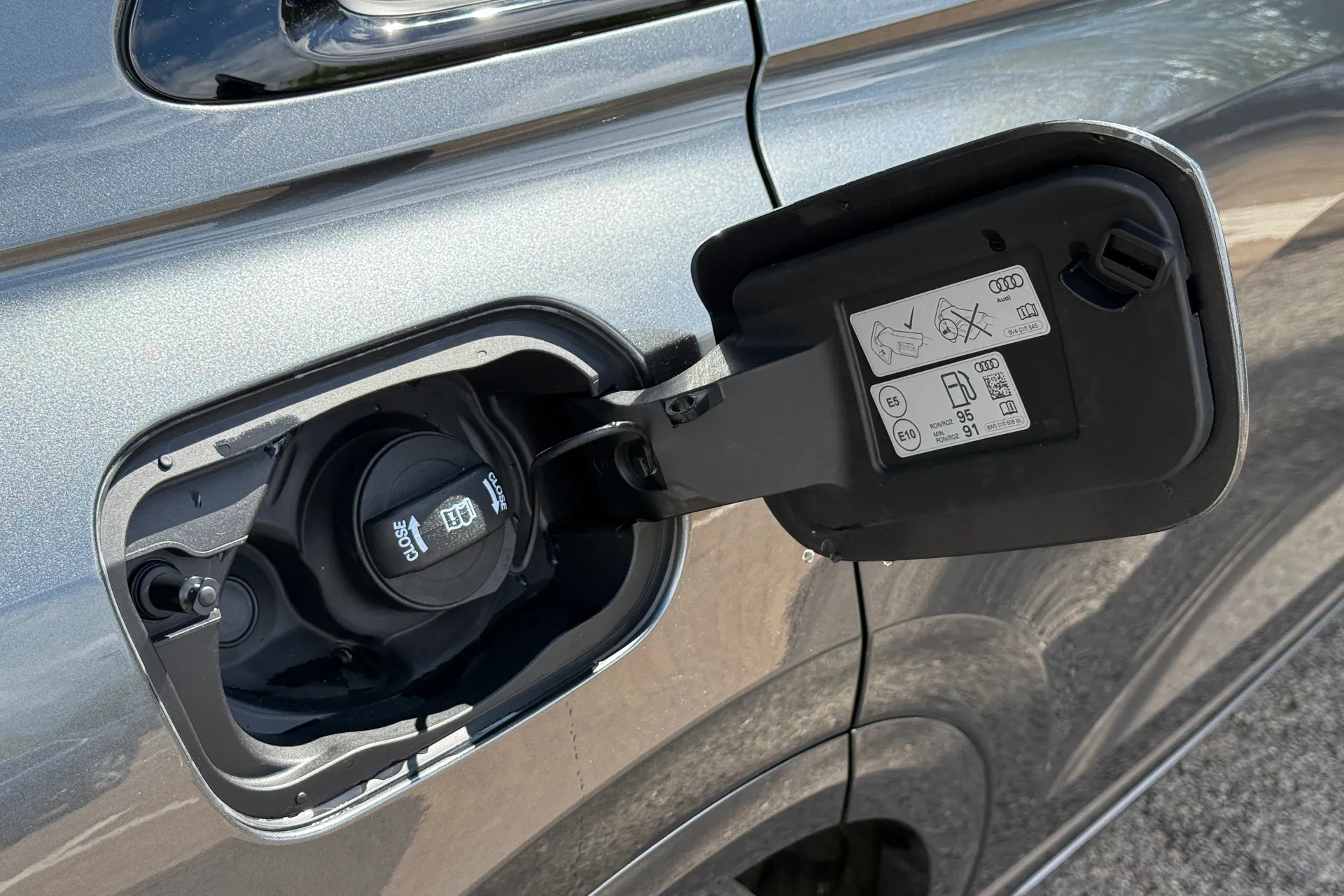 Audi Q8 thumbnail image number 41