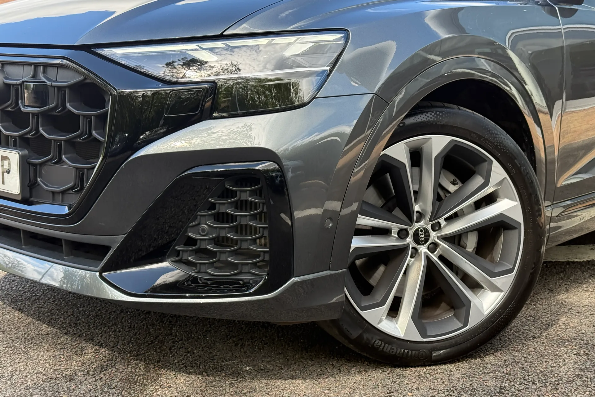 Audi Q8 thumbnail image number 59