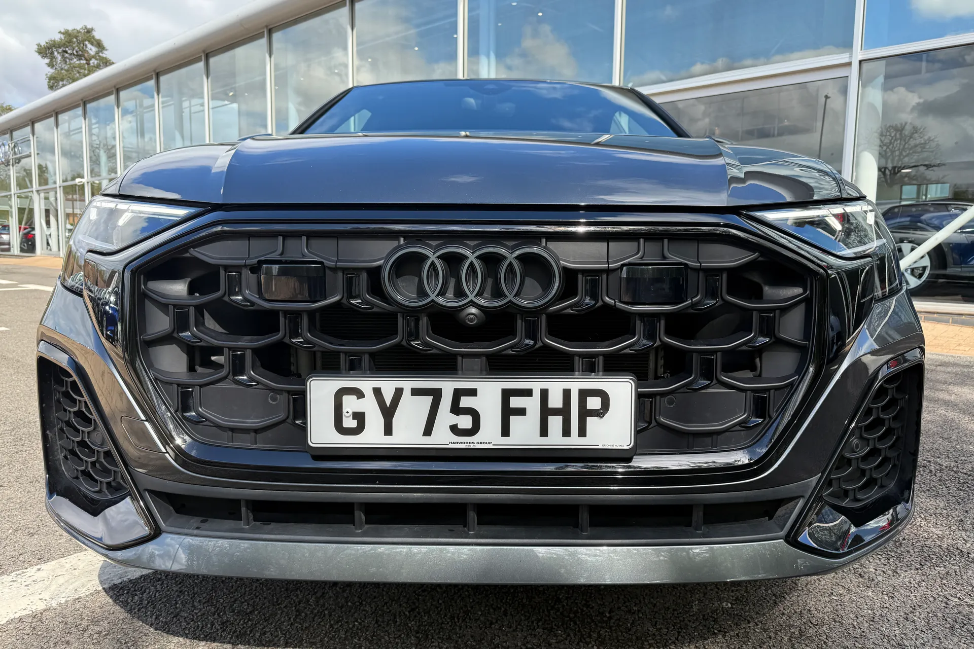Audi Q8 thumbnail image number 60