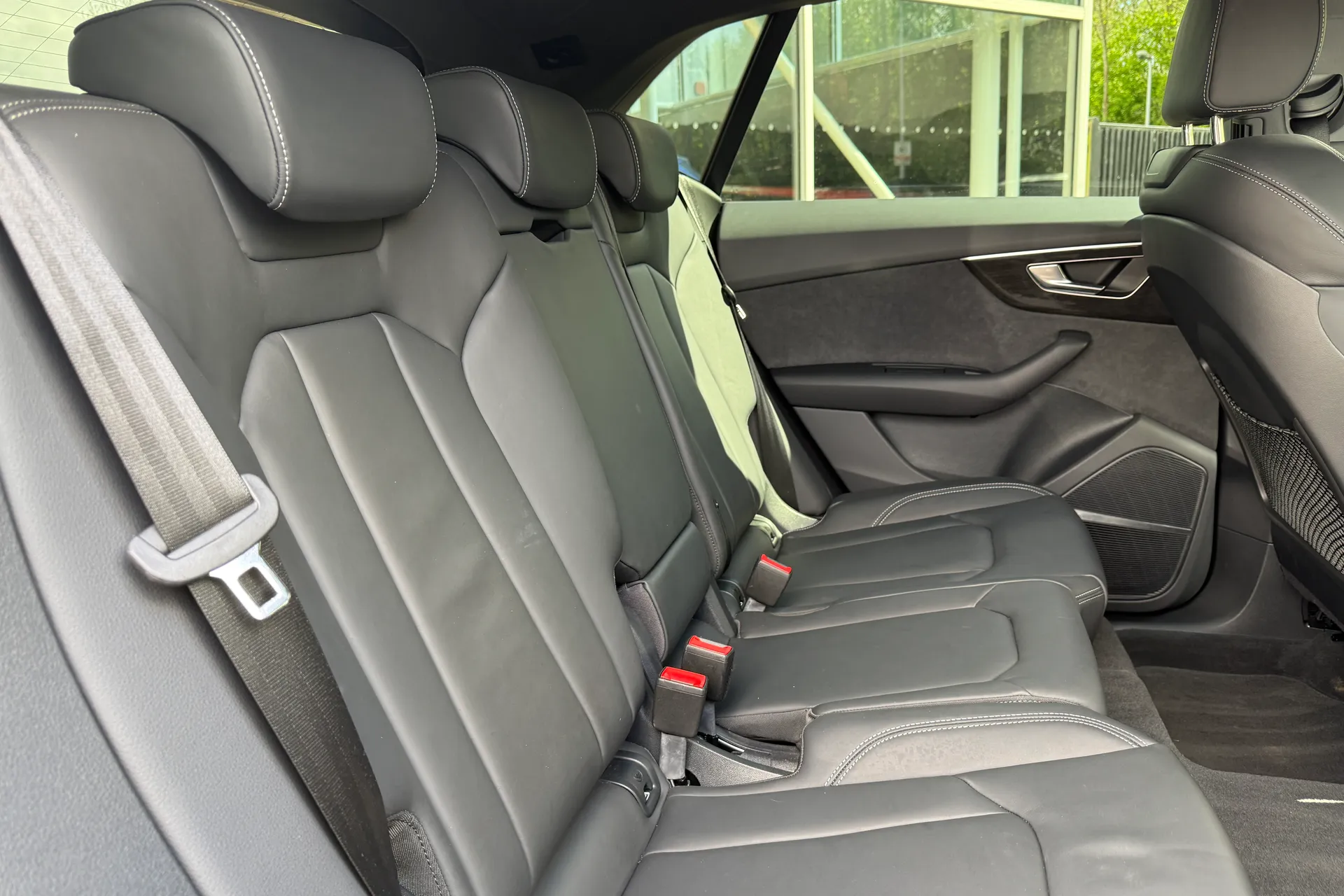 Audi Q8 thumbnail image number 33