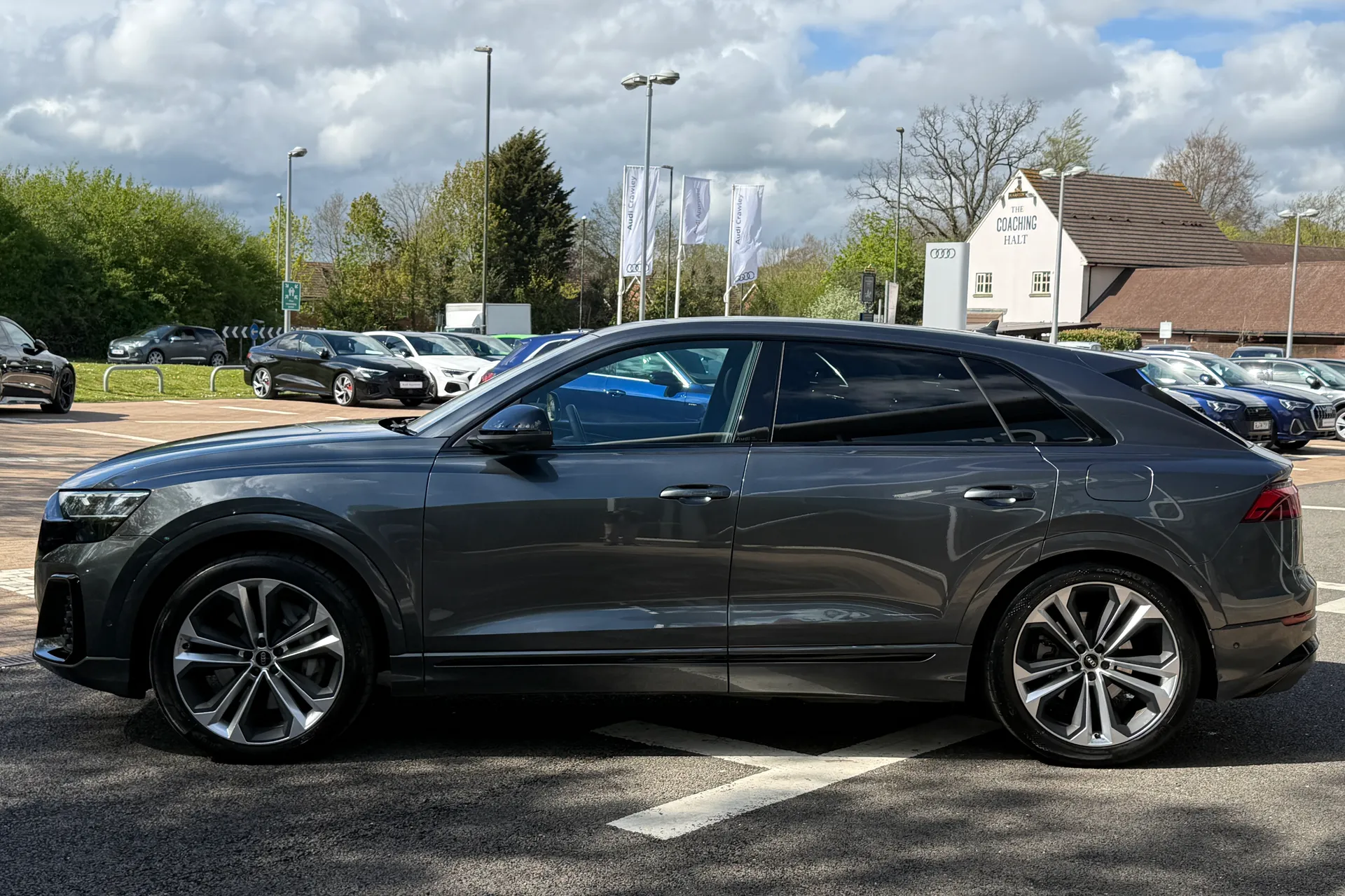 Audi Q8 thumbnail image number 51