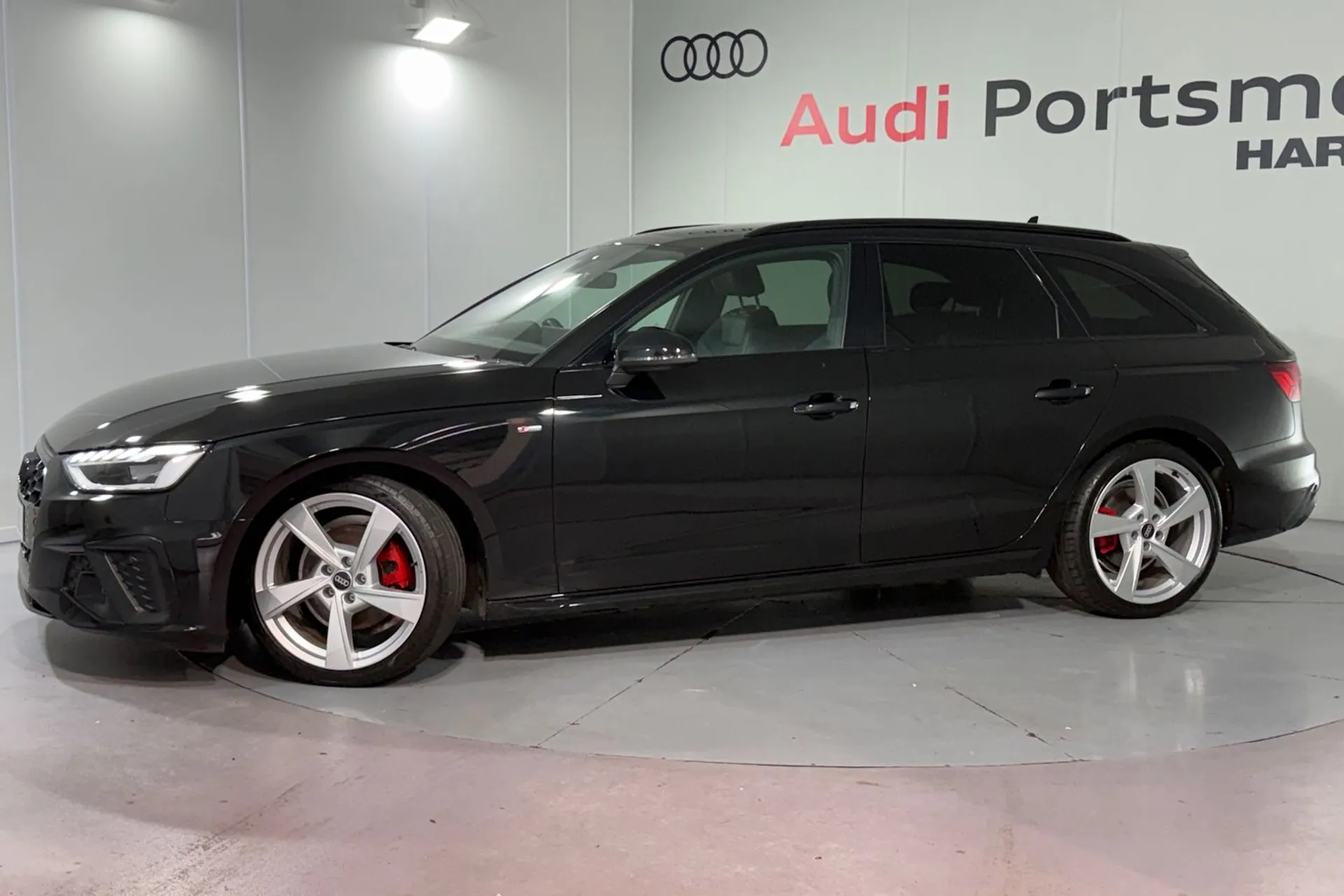 Audi A4 thumbnail image number 6