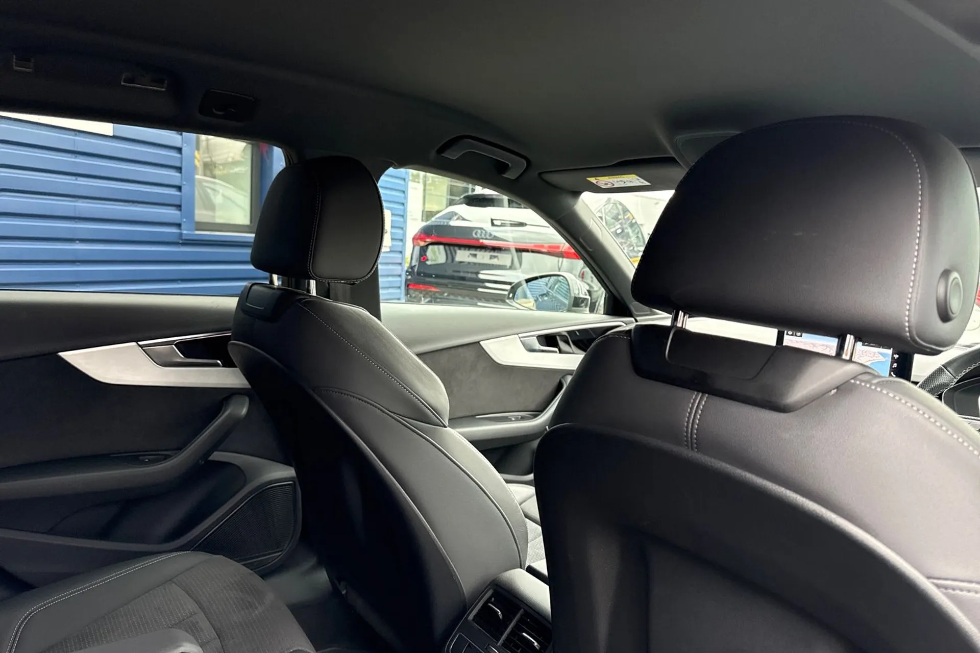 Audi A4 thumbnail image number 22