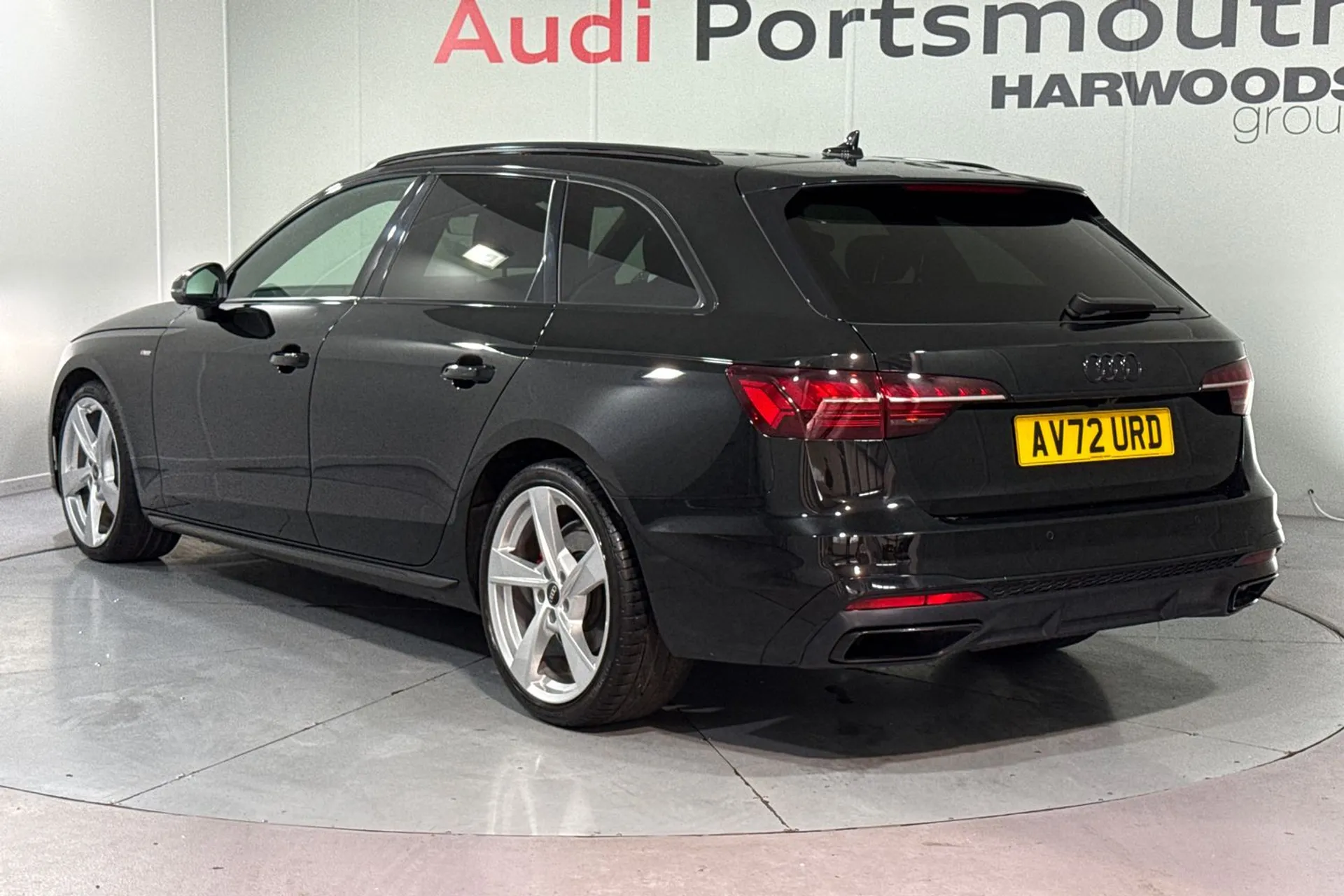 Audi A4 thumbnail image number 9