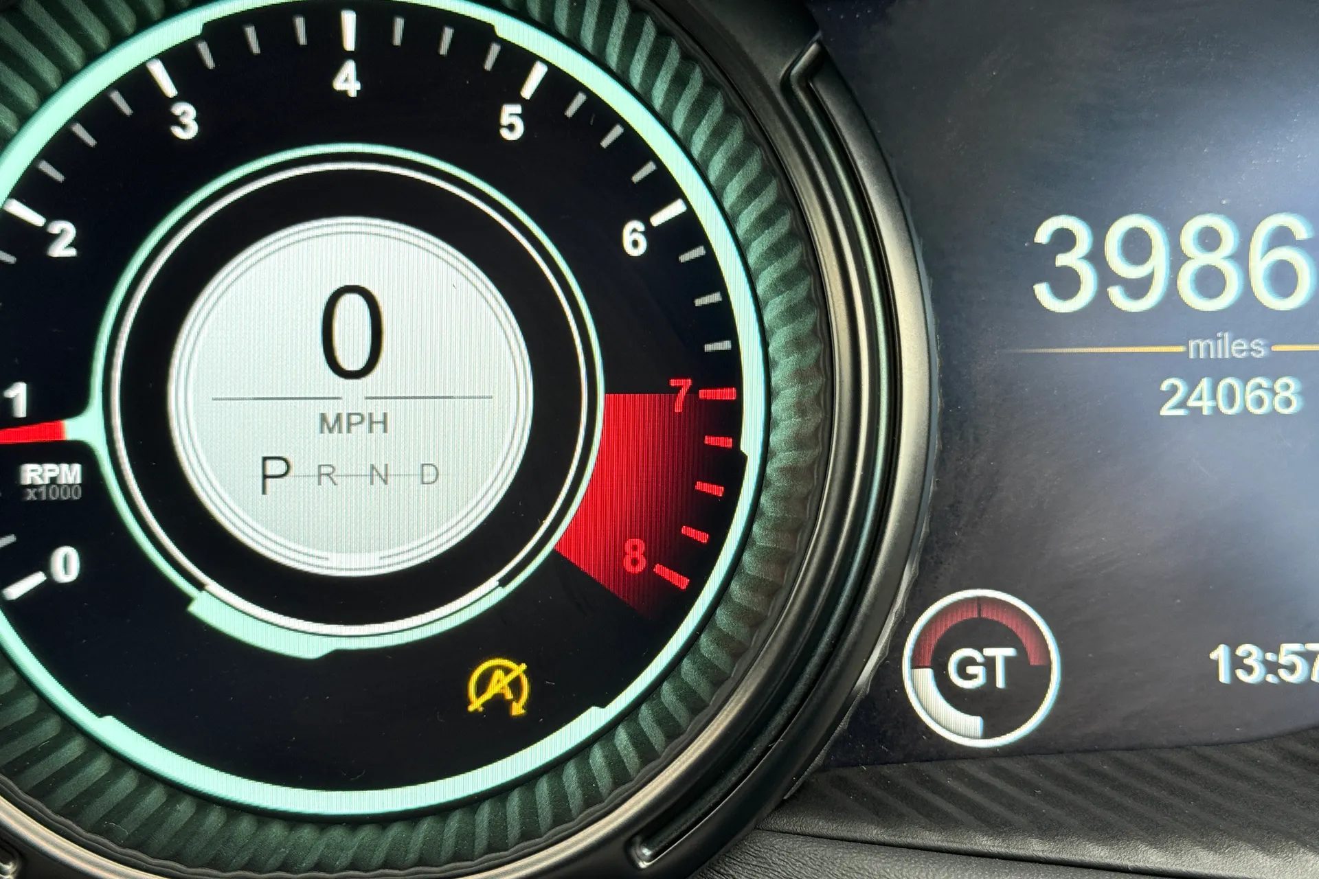 Aston Martin DB11 thumbnail image number 41