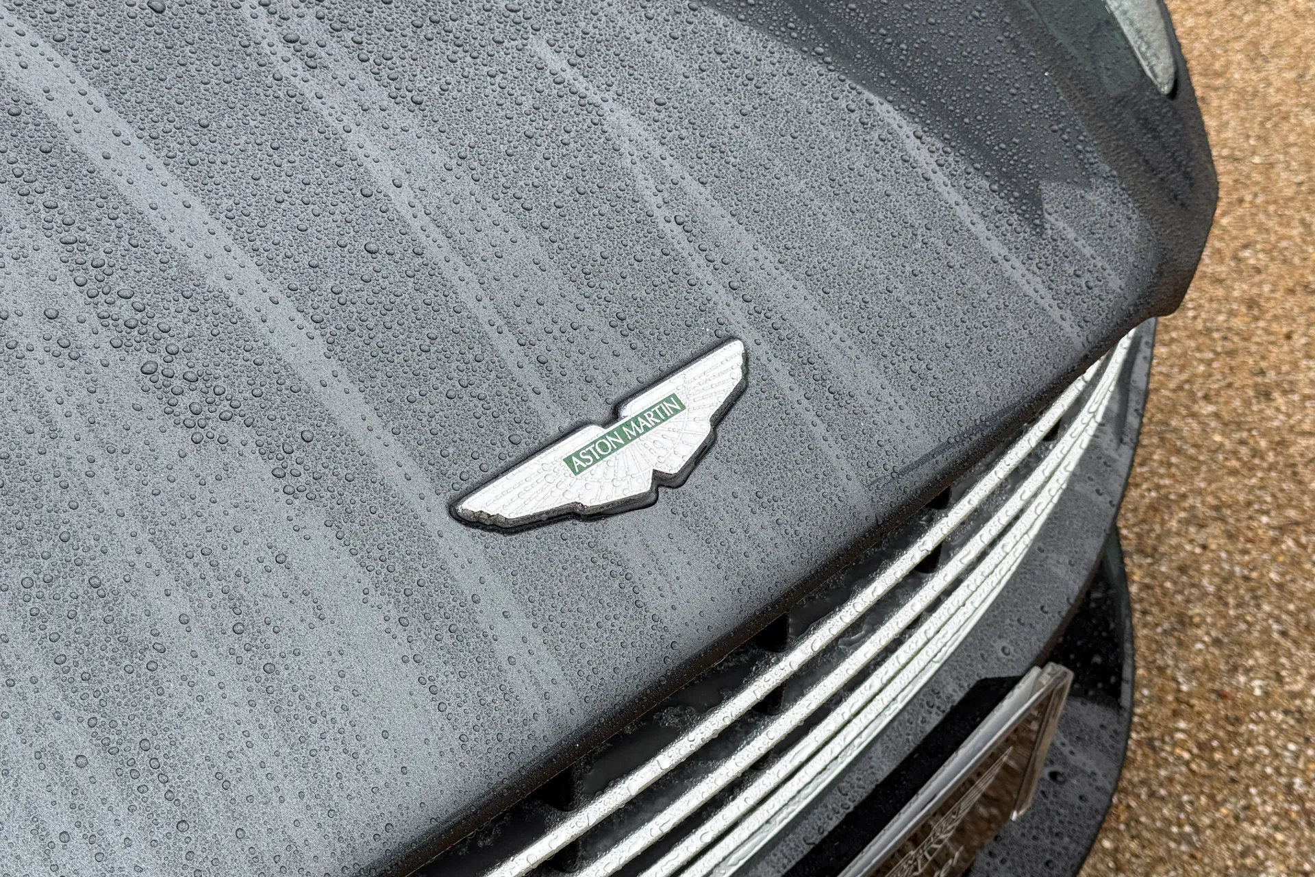 Aston Martin DB11 thumbnail image number 6