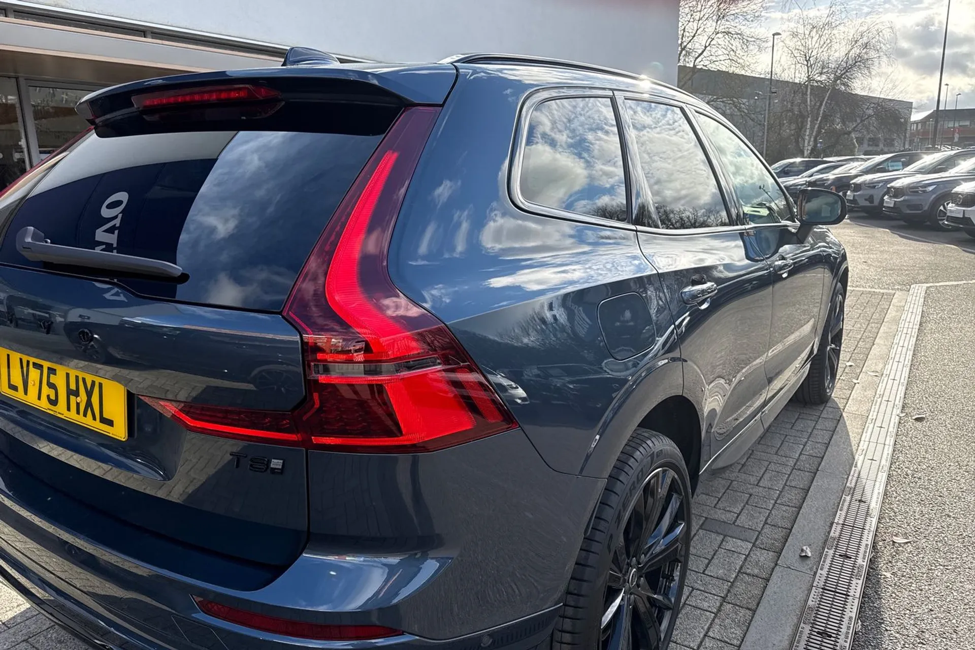 Volvo XC60 thumbnail image number 14