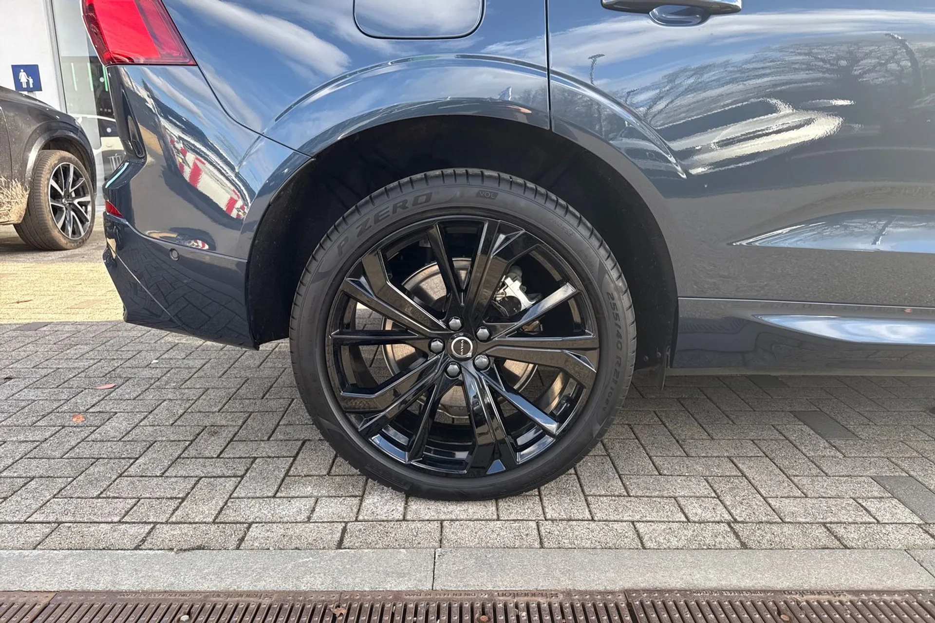 Volvo XC60 thumbnail image number 13