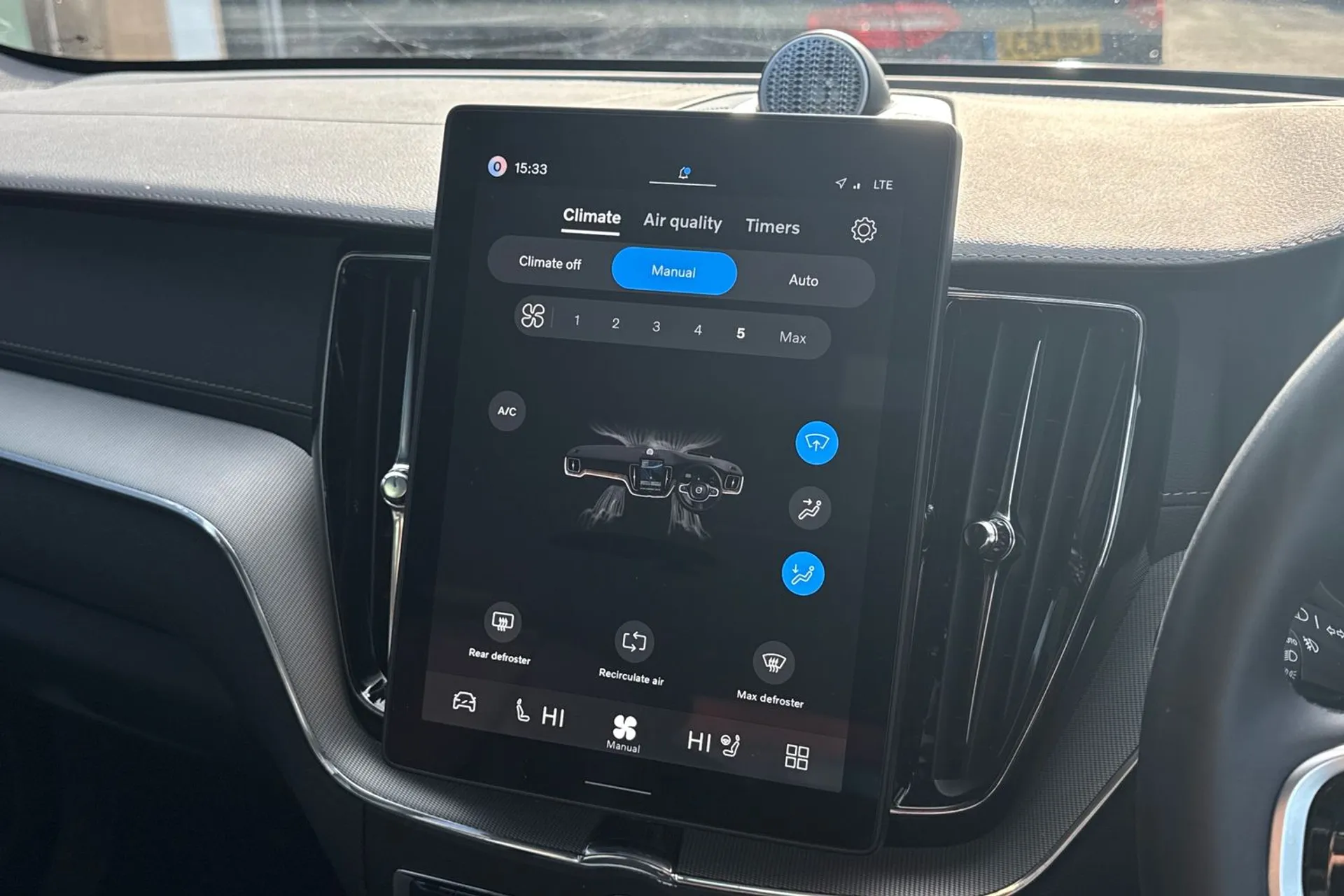 Volvo XC60 thumbnail image number 39