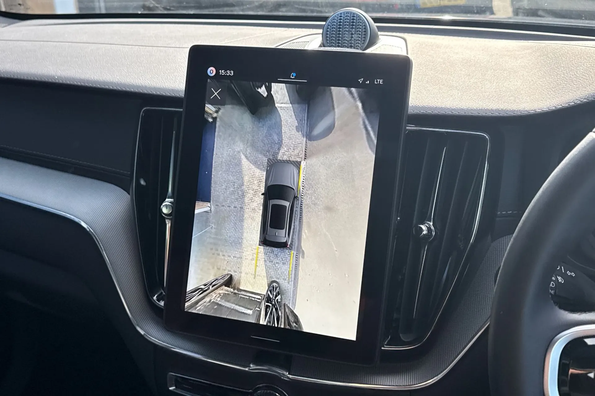 Volvo XC60 thumbnail image number 38