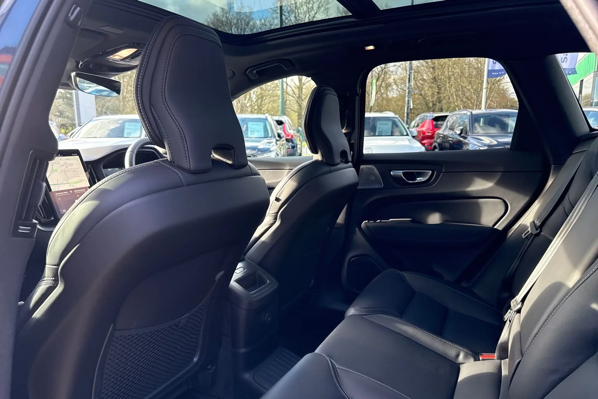 Volvo XC60 thumbnail image number 30