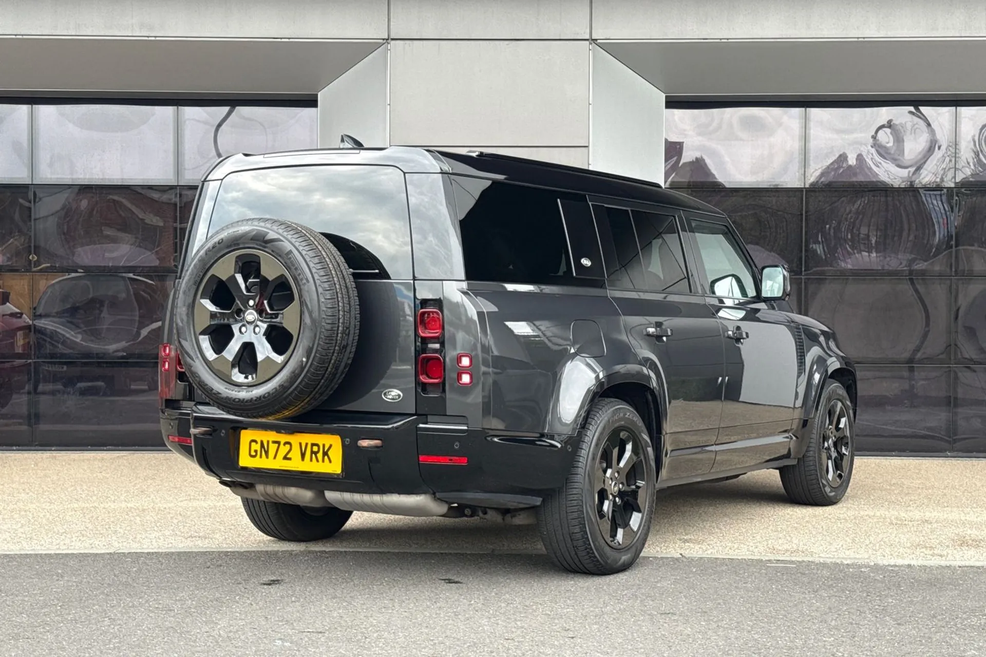 LAND ROVER DEFENDER thumbnail image number 6