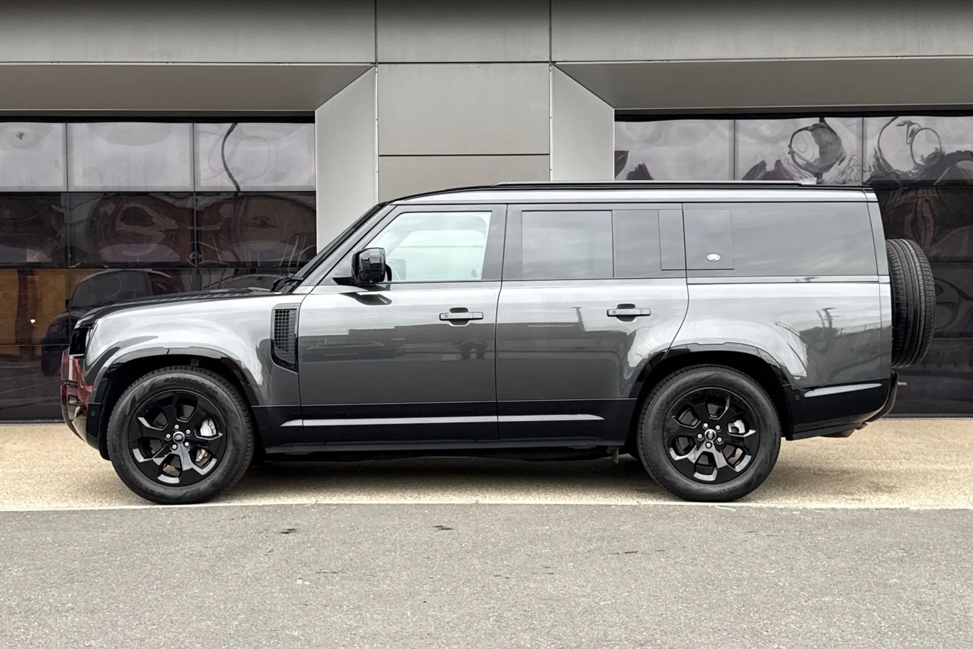 LAND ROVER DEFENDER thumbnail image number 12